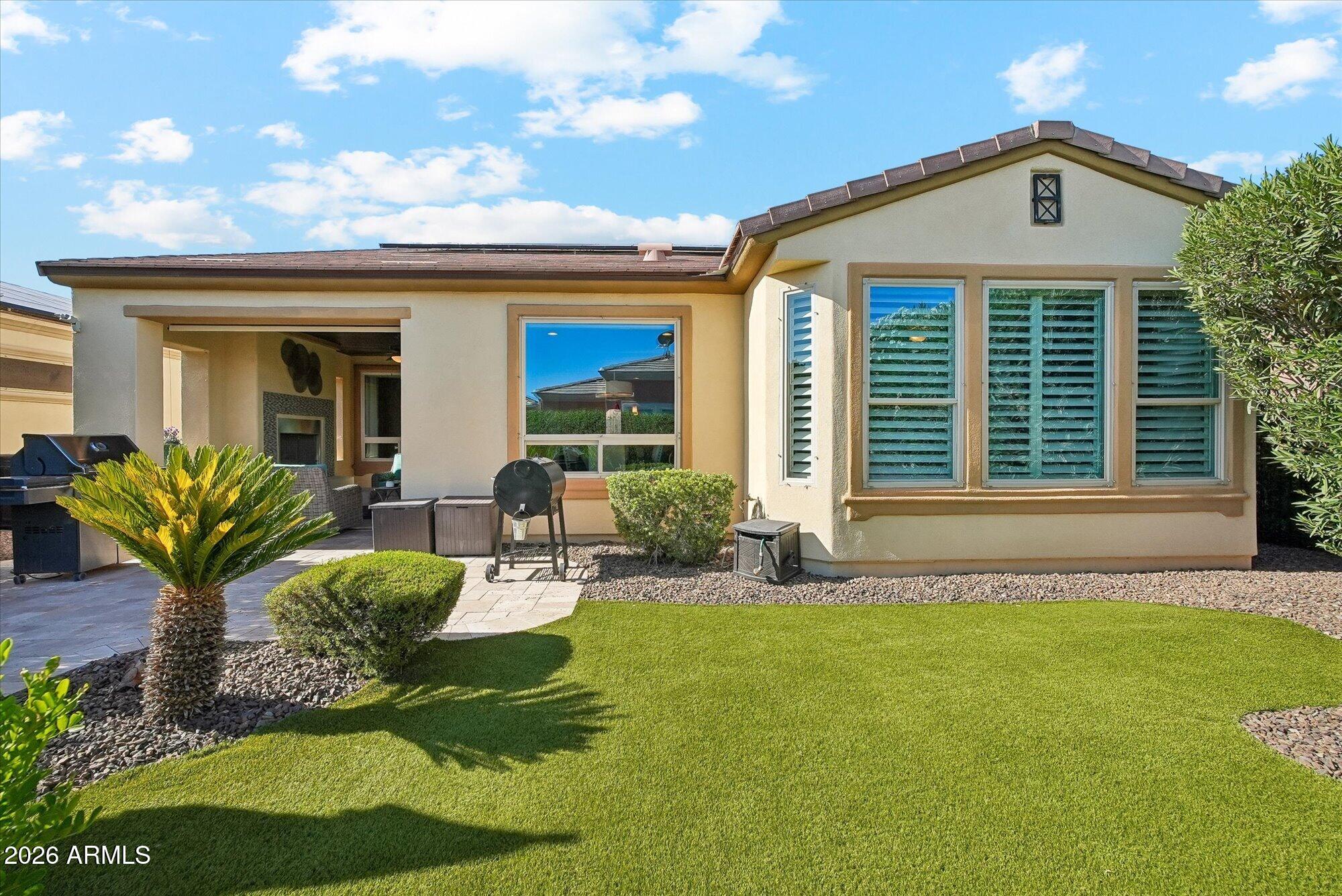 1523 E ELYSIAN Pass