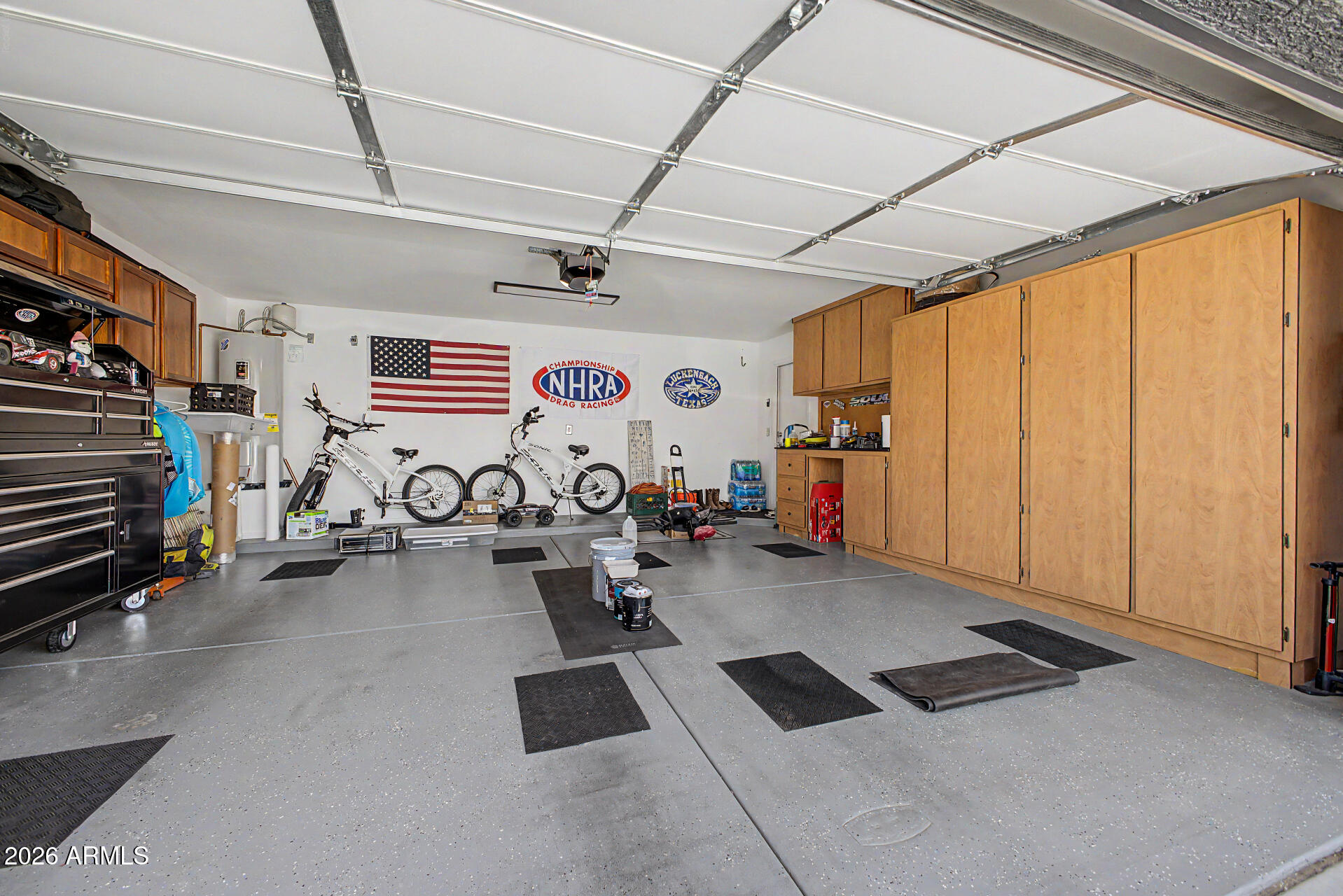 833 W VINEYARD PLAINS Drive