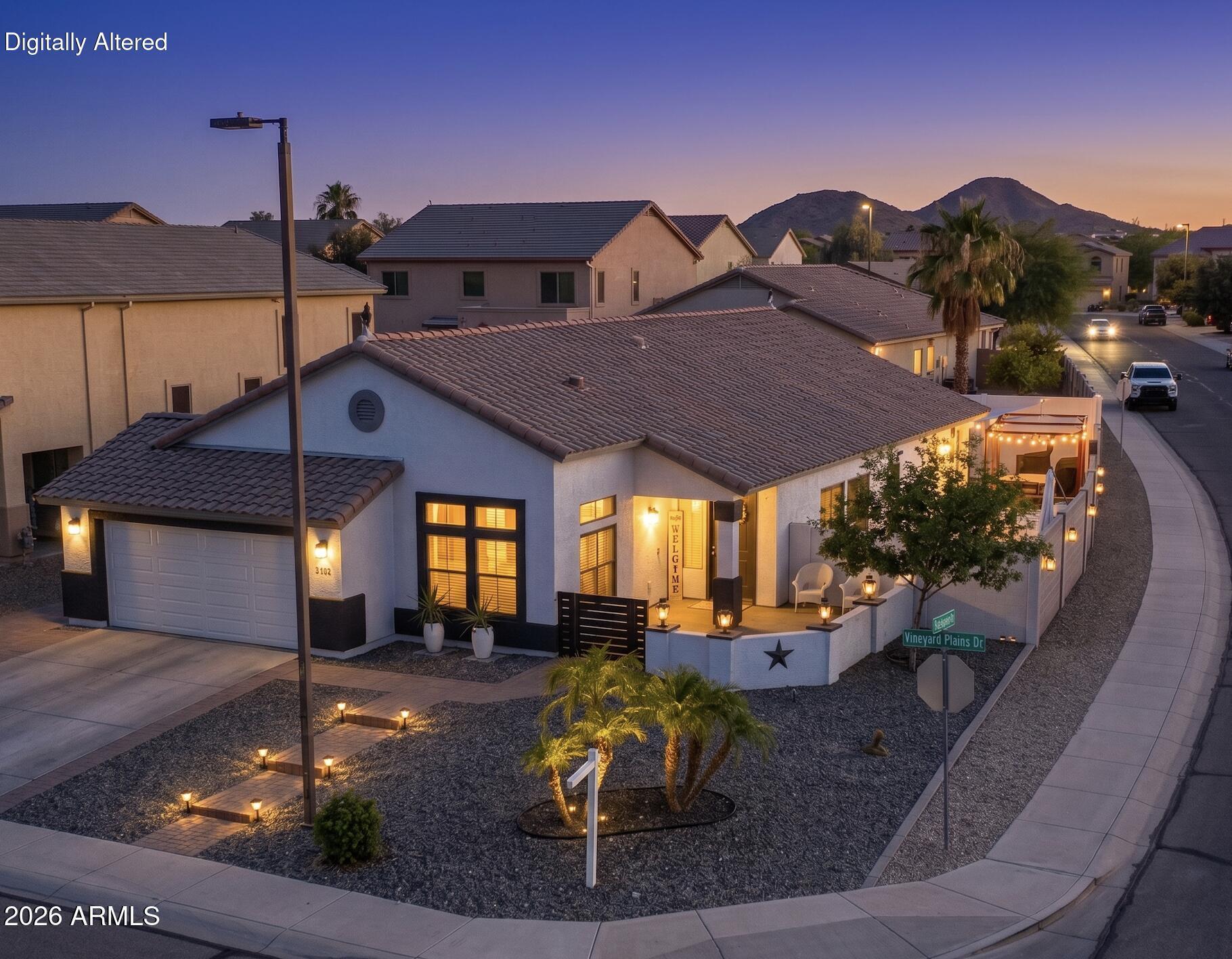833 W VINEYARD PLAINS Drive