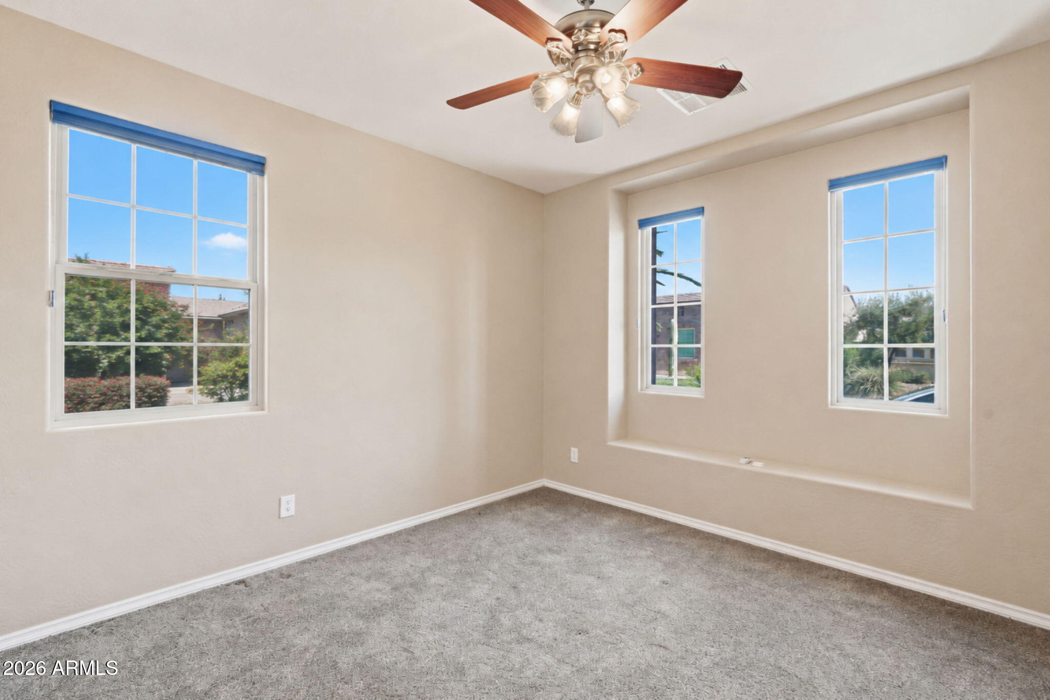 1756 E AZAFRAN Trail