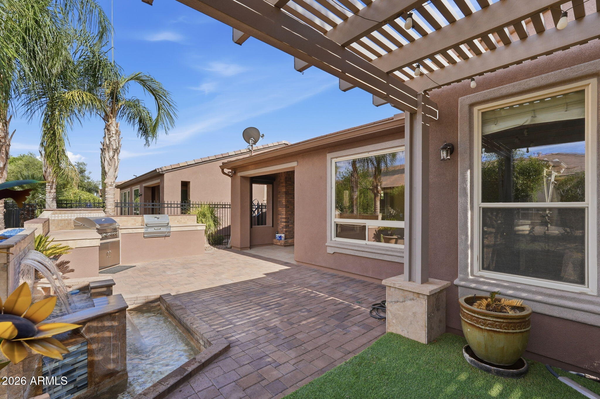 1756 E AZAFRAN Trail