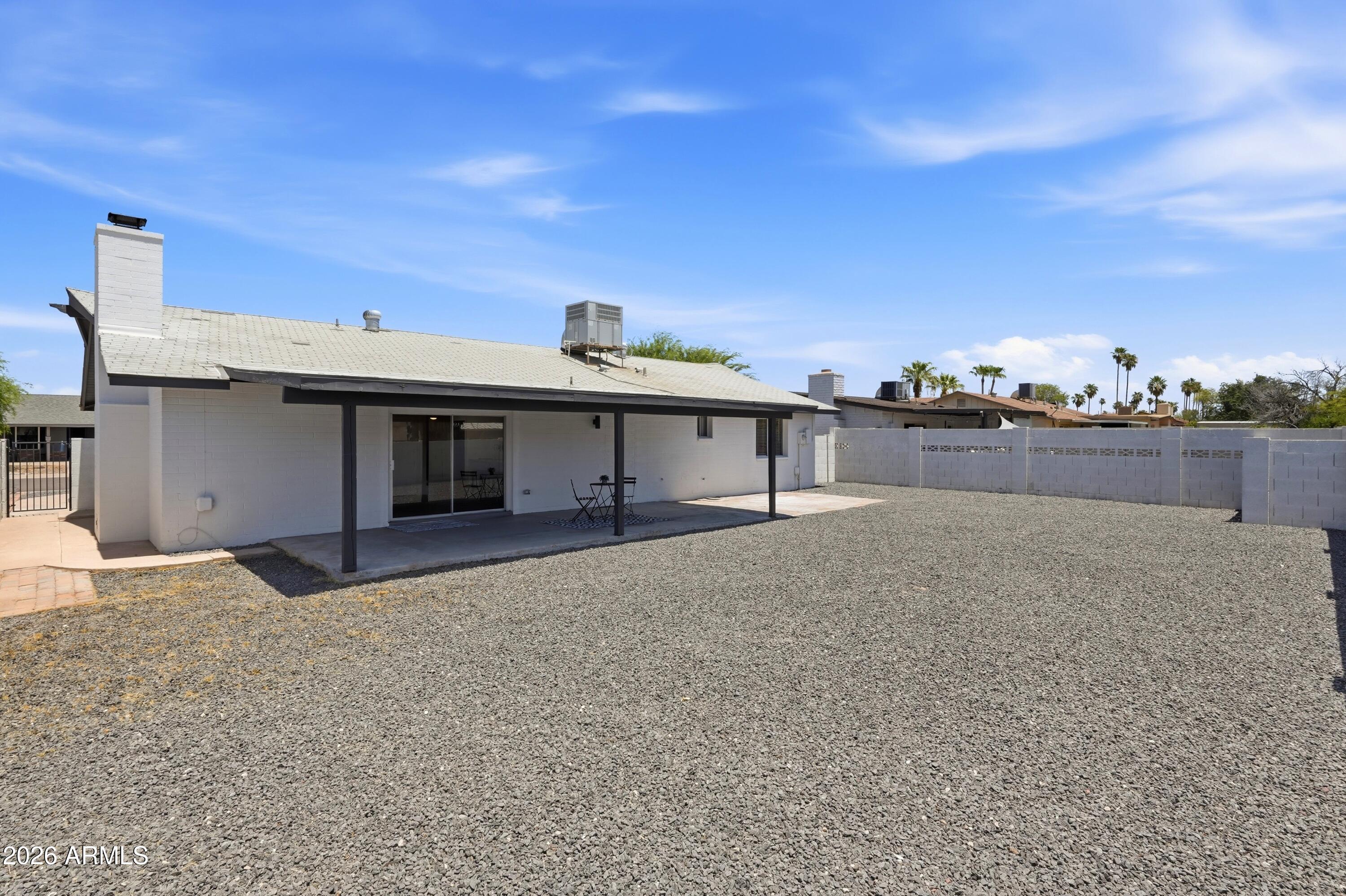 1647 E PALMCROFT Drive