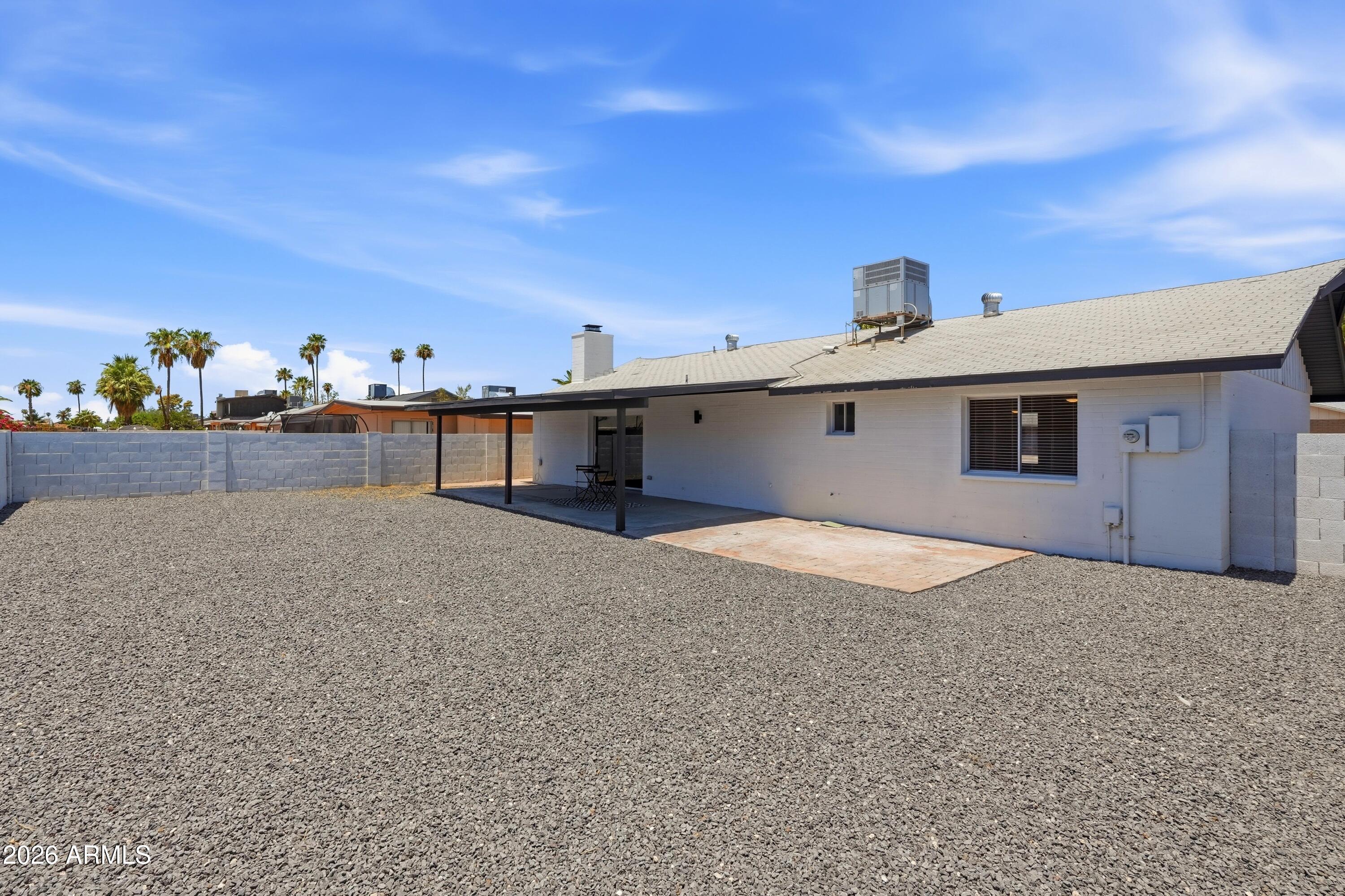 1647 E PALMCROFT Drive