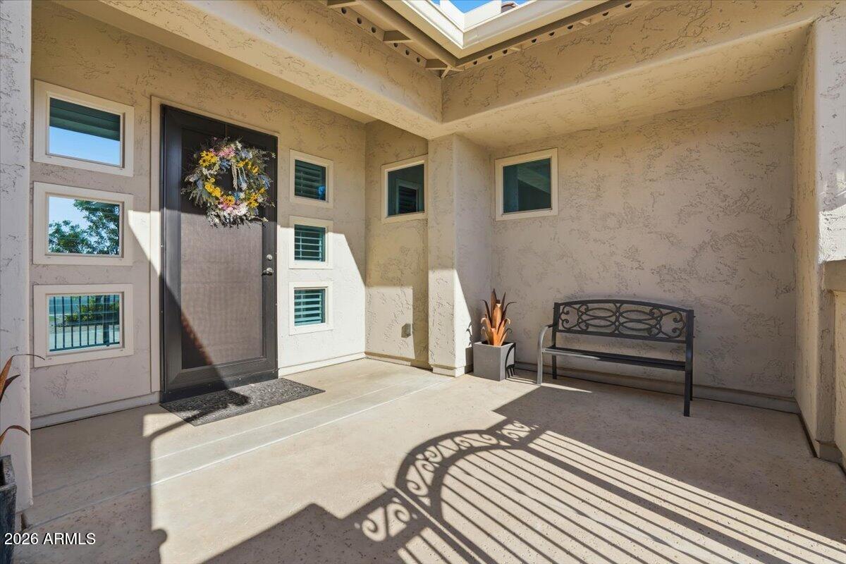 1122 E LODGEPOLE Drive