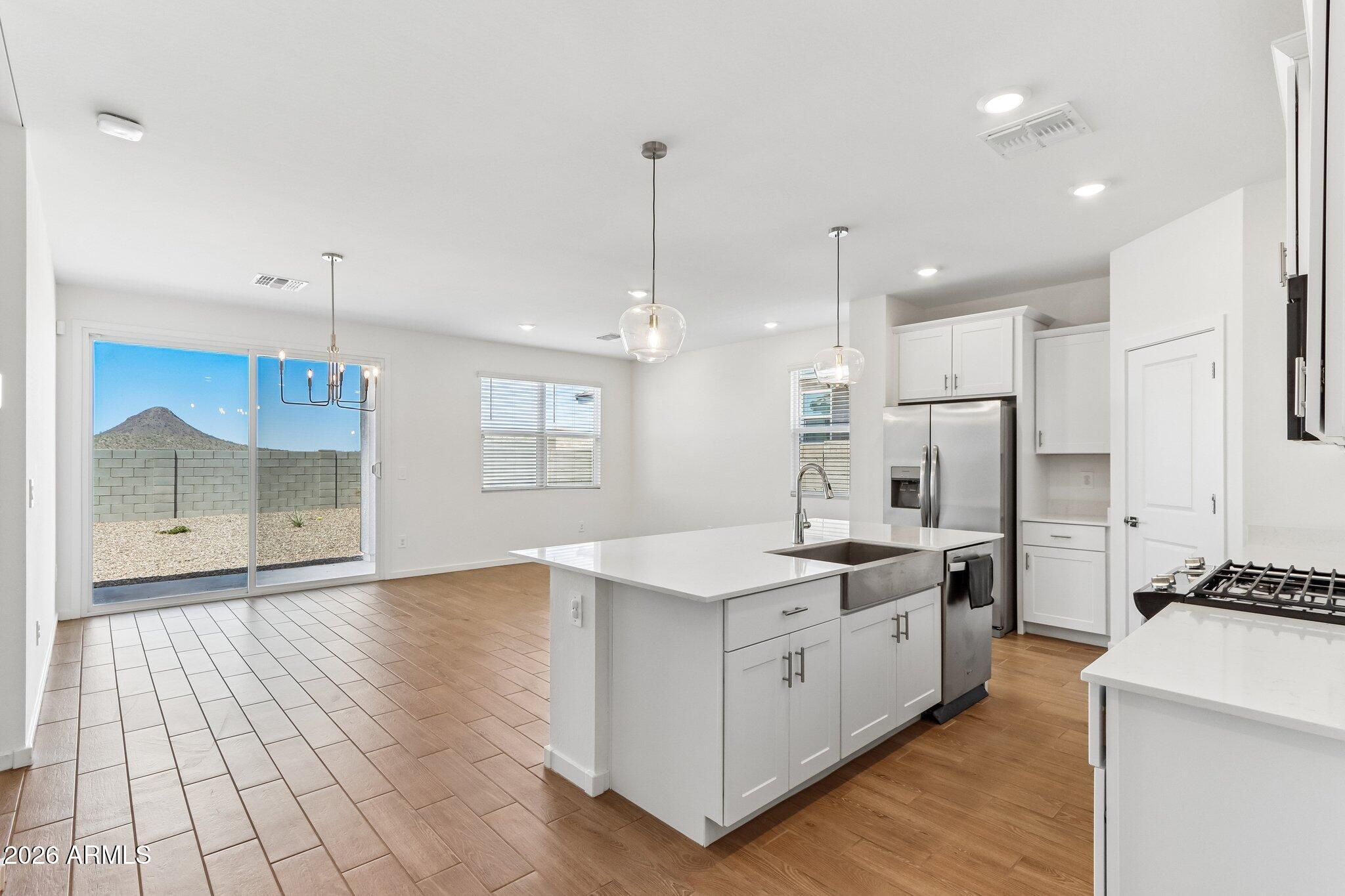 3446 N CAMDEN Drive