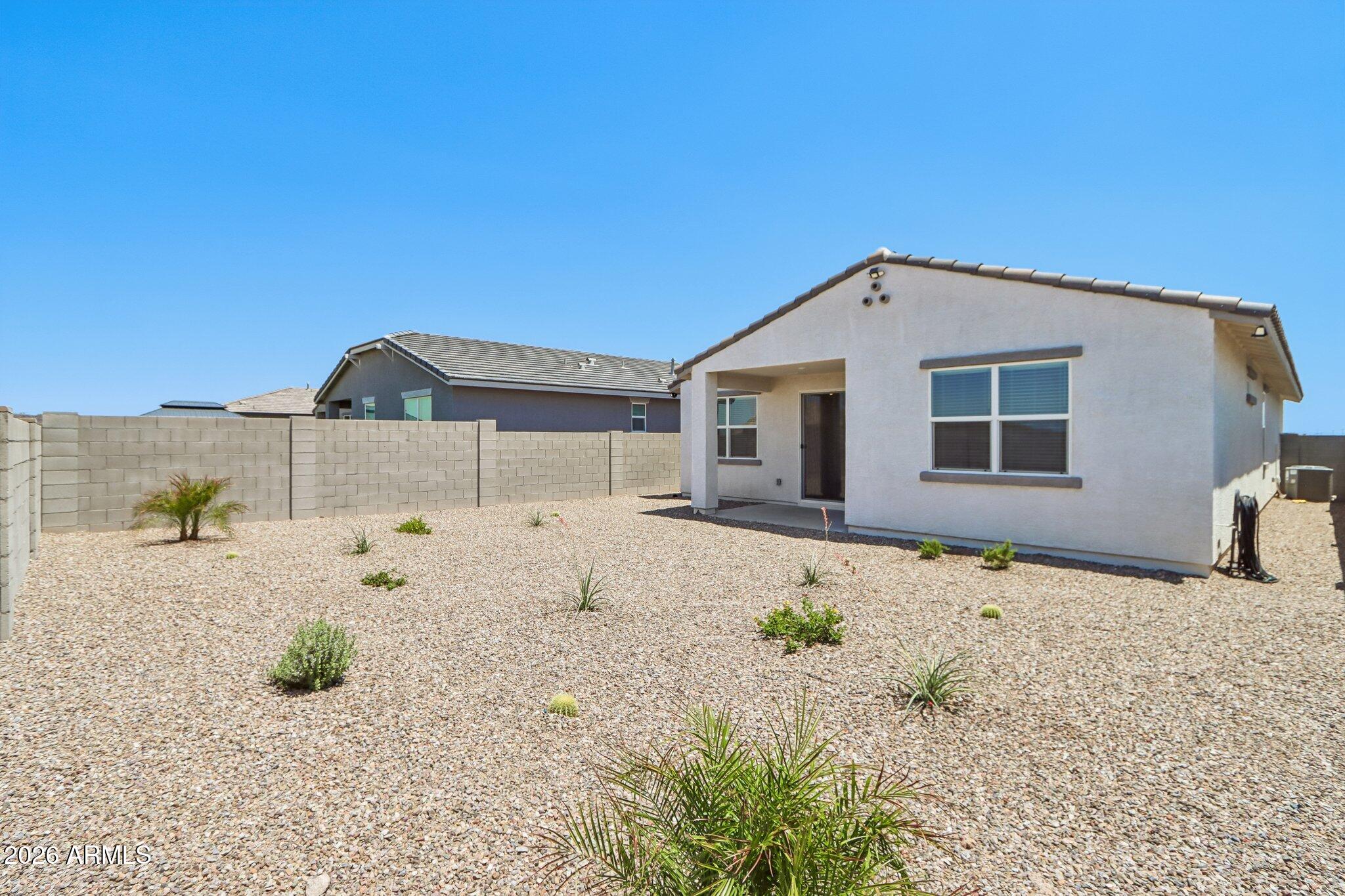3446 N CAMDEN Drive