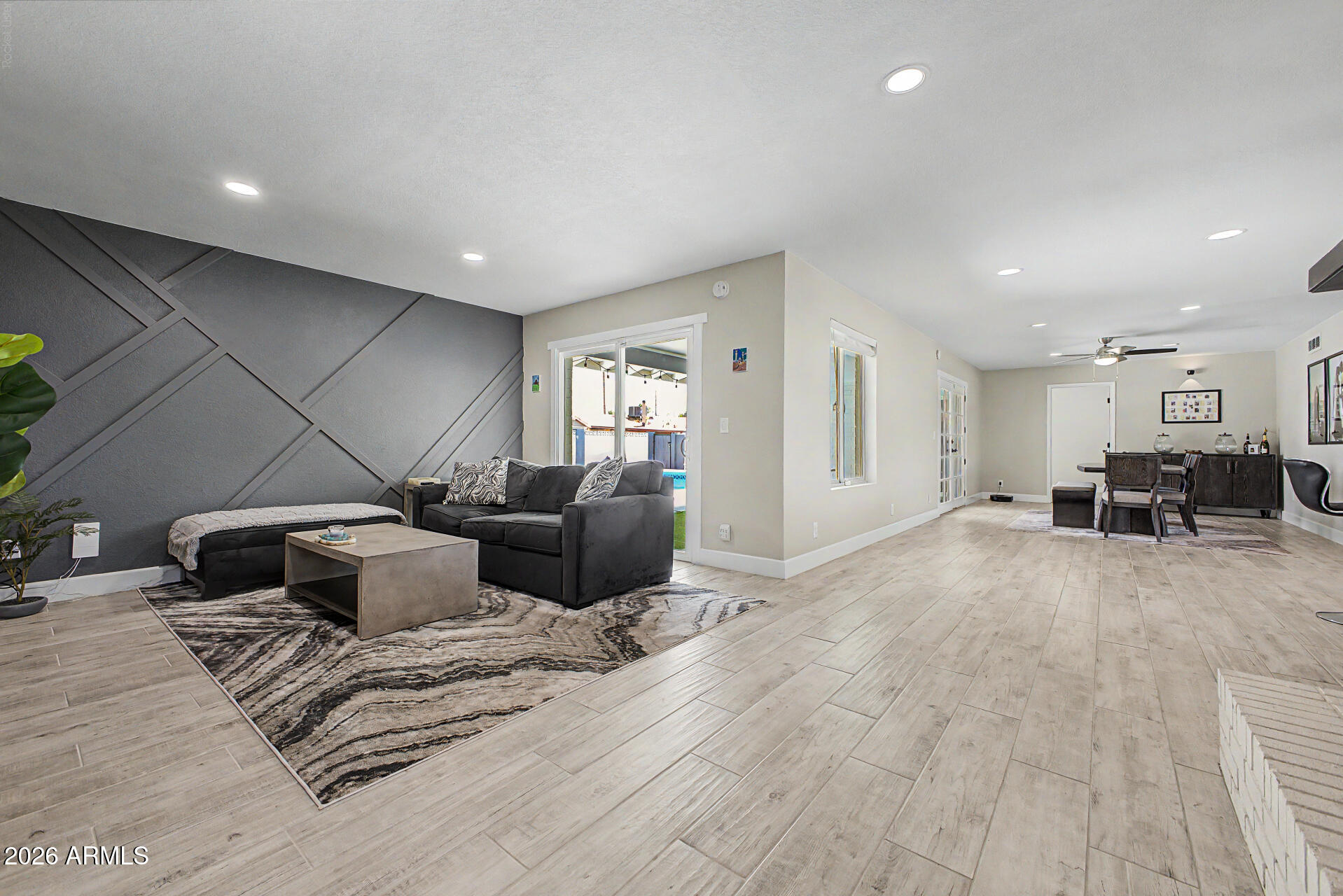 2019 E FOUNTAIN Street