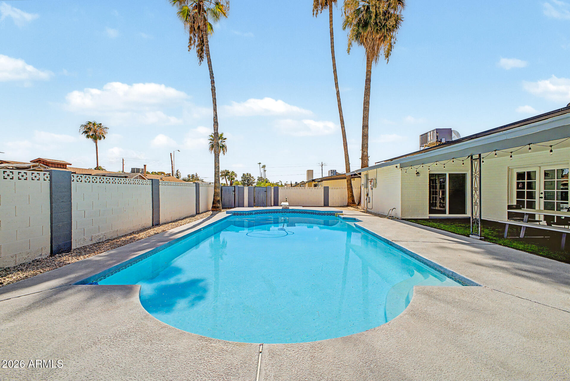 2019 E FOUNTAIN Street
