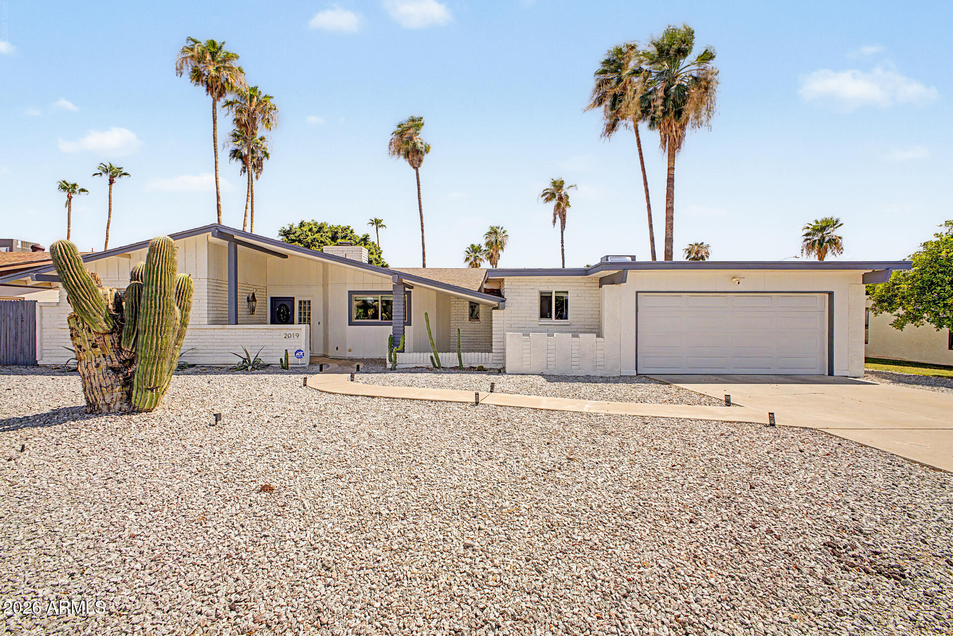 2019 E FOUNTAIN Street