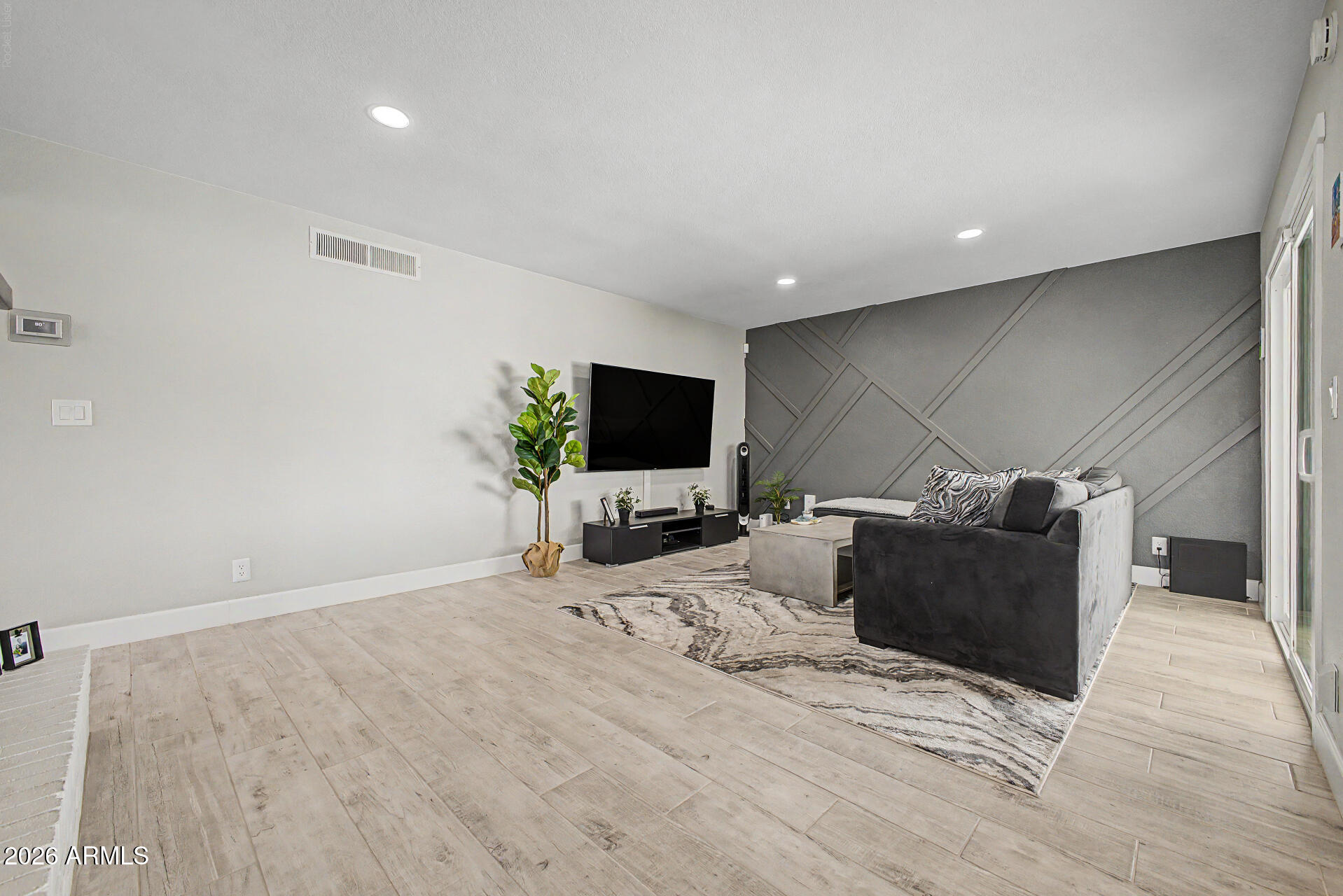2019 E FOUNTAIN Street