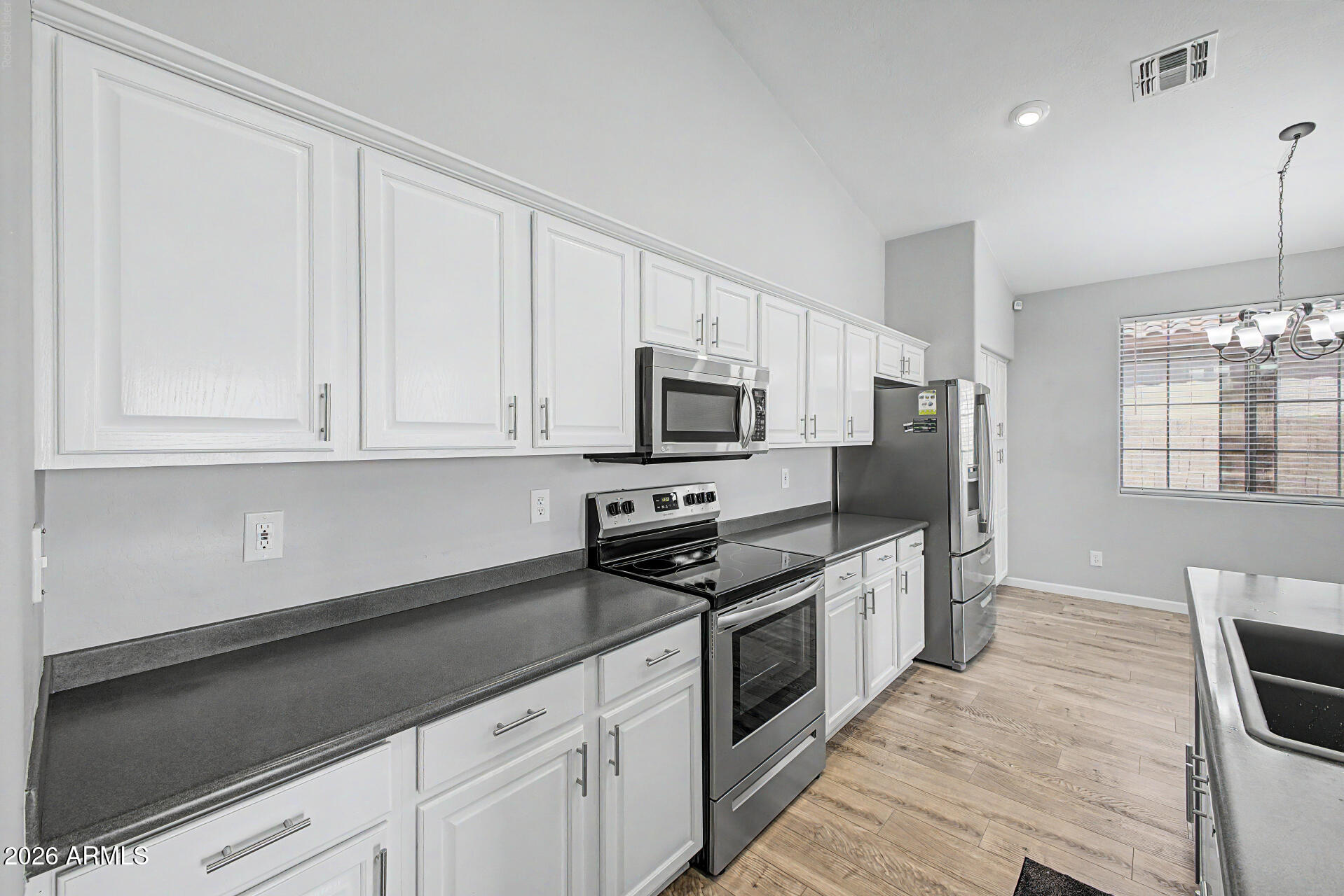 17002 W STEVENAGE Street