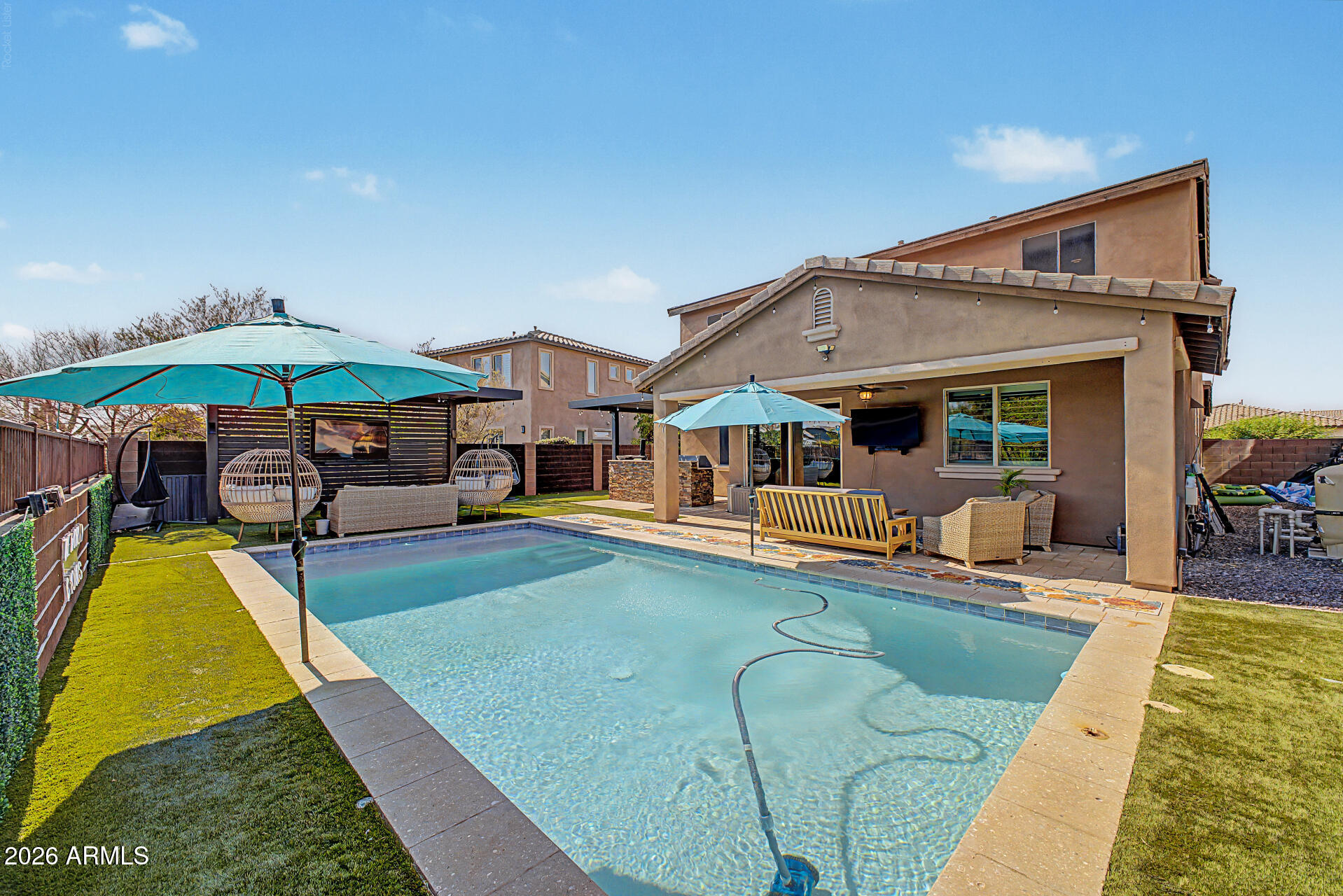 3383 E MYRTABEL Way