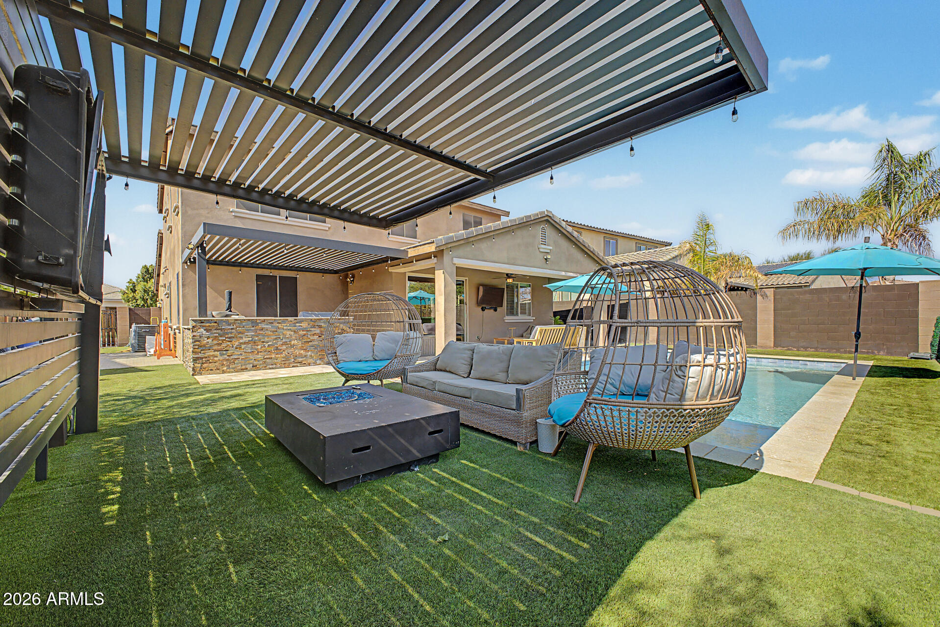 3383 E MYRTABEL Way