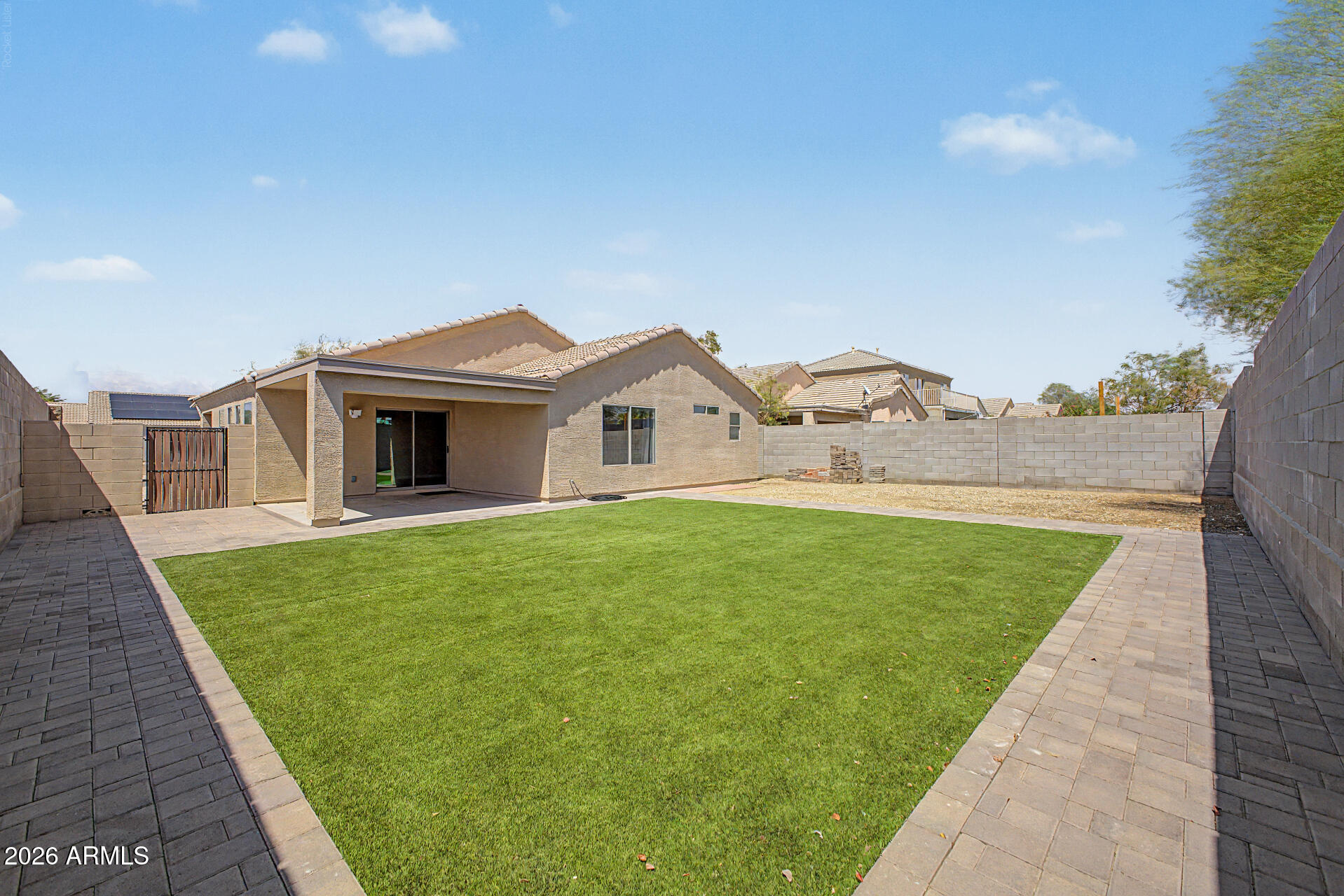 10993 W LOMA Lane