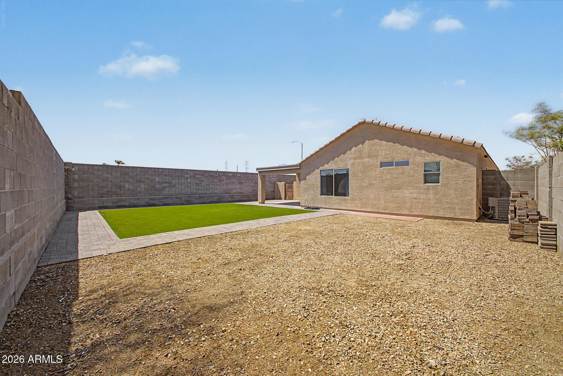 10993 W LOMA Lane