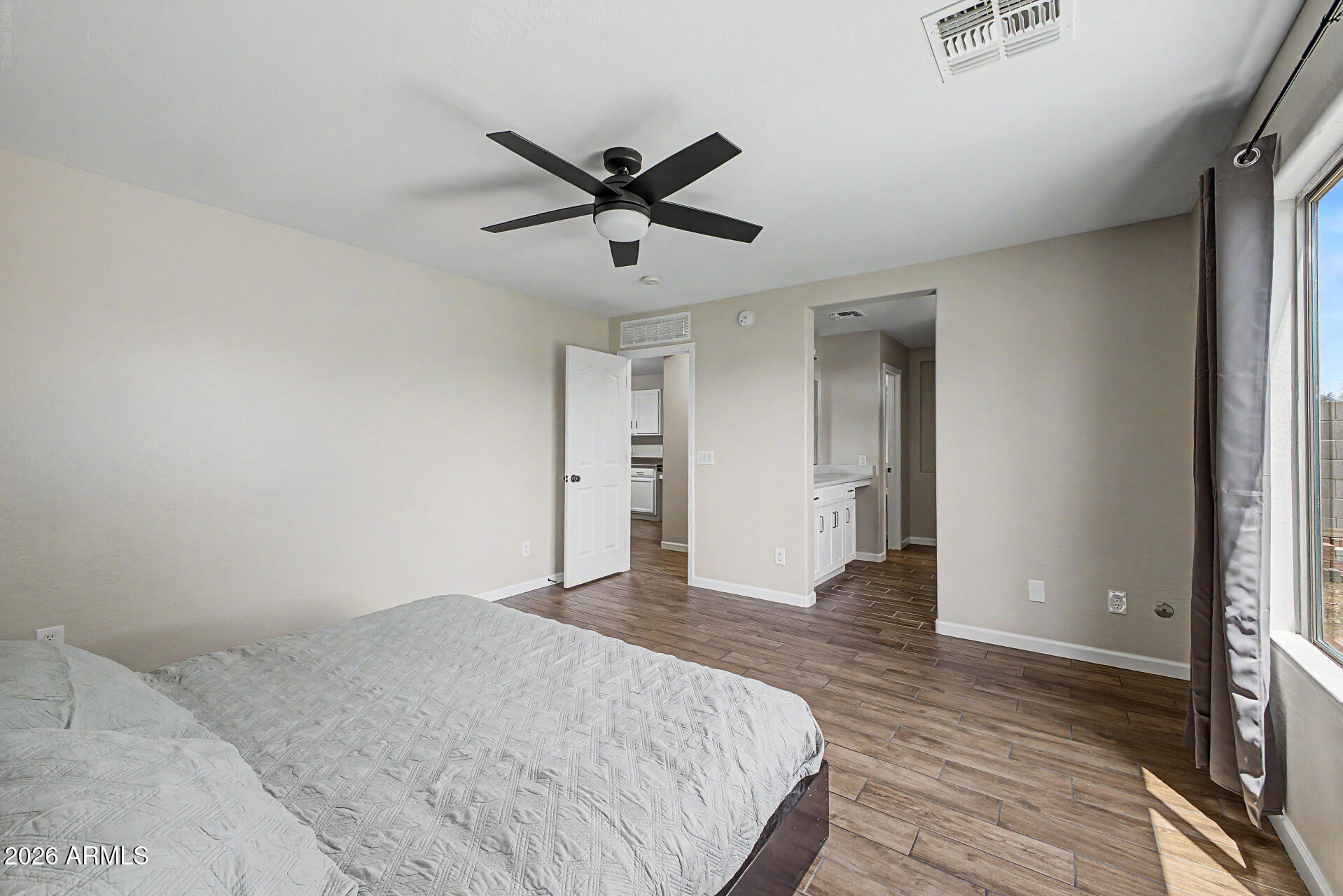 10993 W LOMA Lane