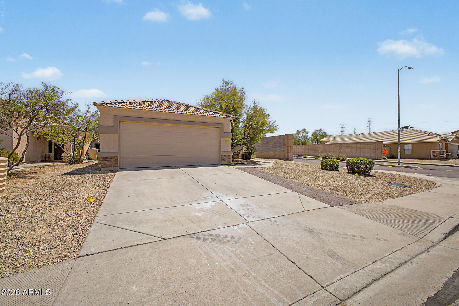 10993 W LOMA Lane