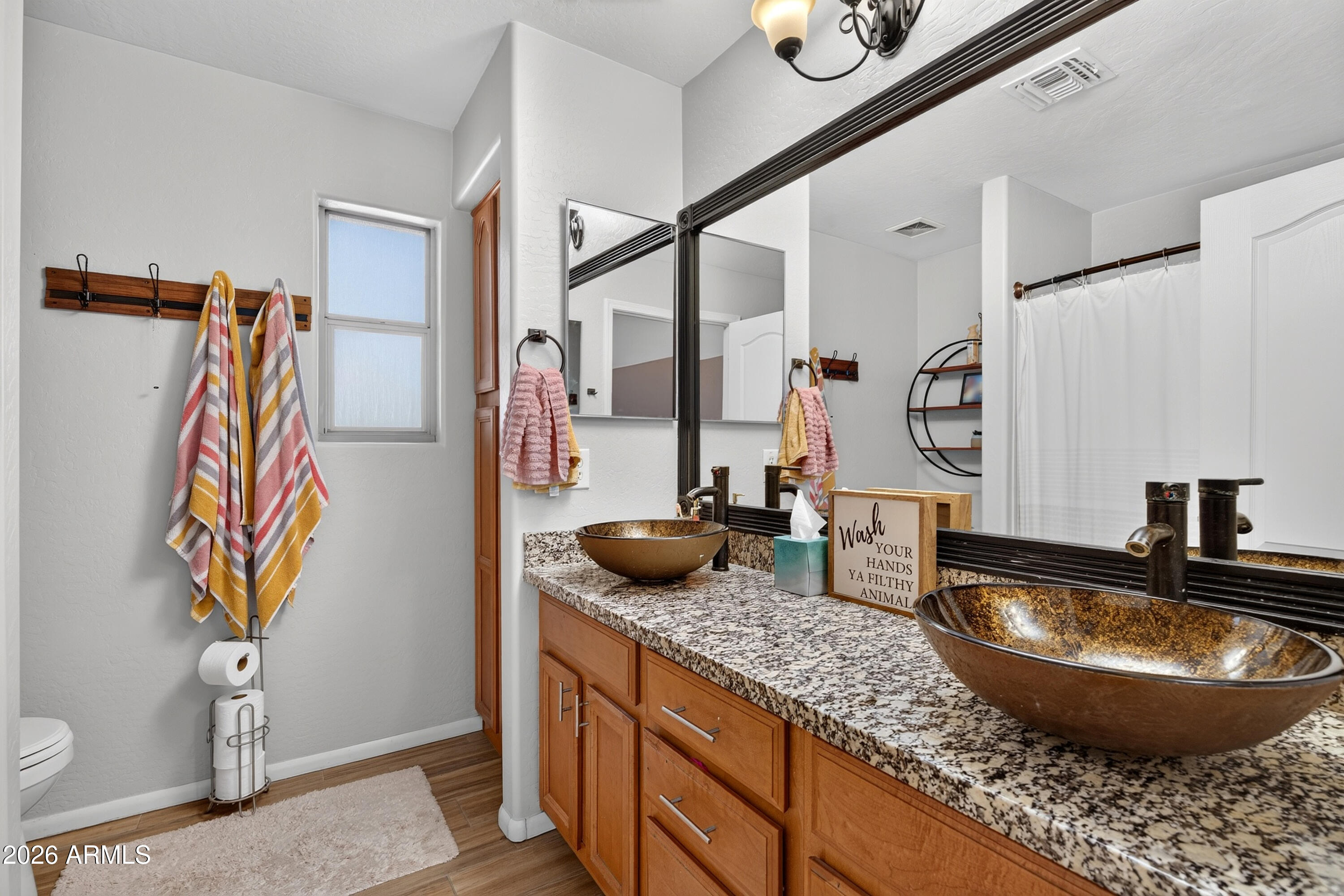 879 W HOLSTEIN Trail