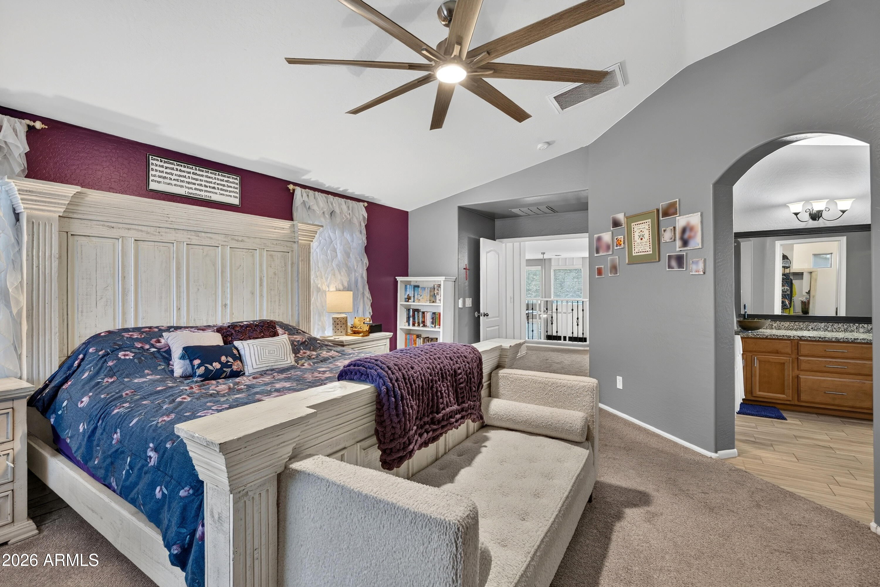 879 W HOLSTEIN Trail