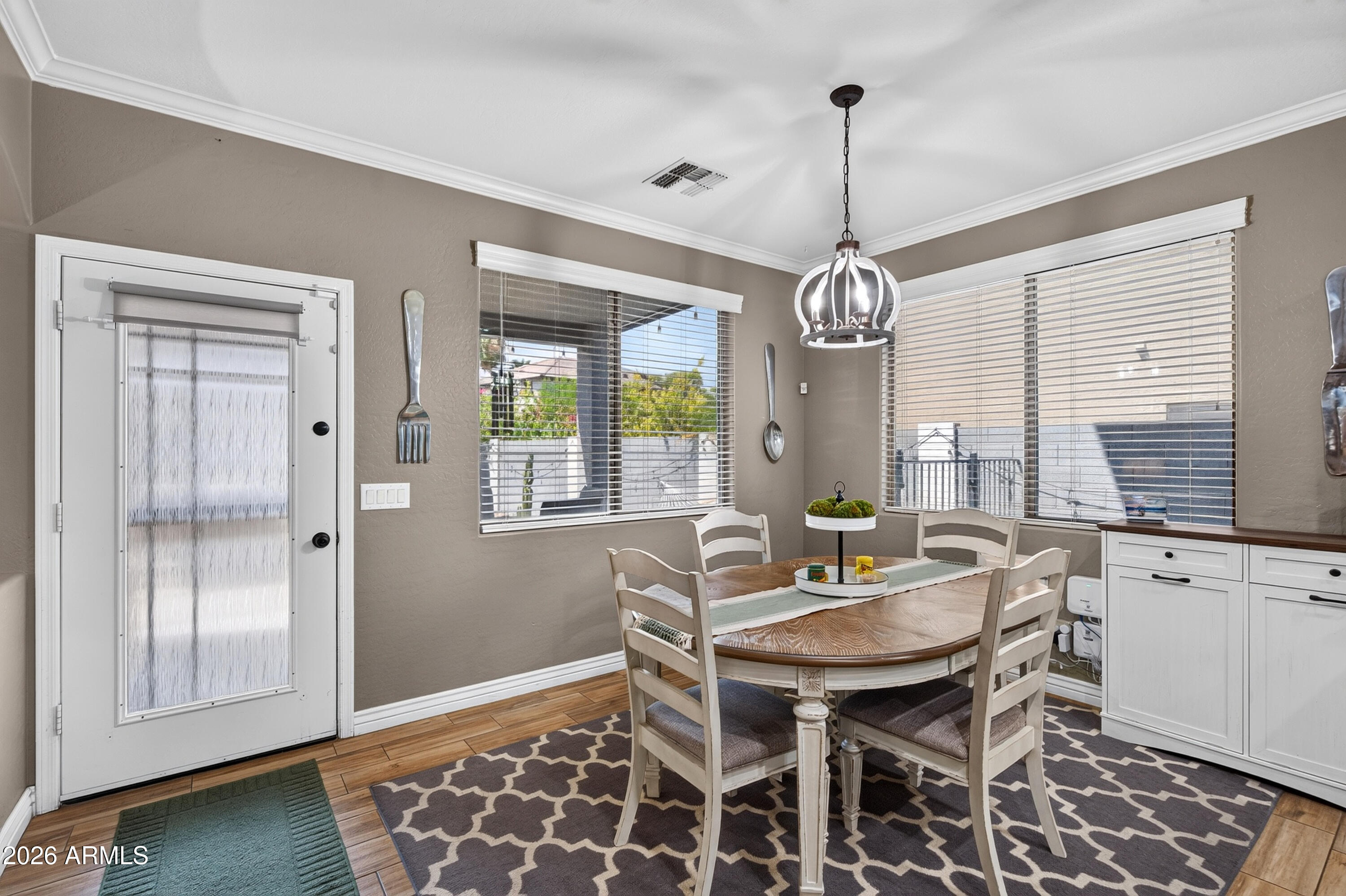 879 W HOLSTEIN Trail