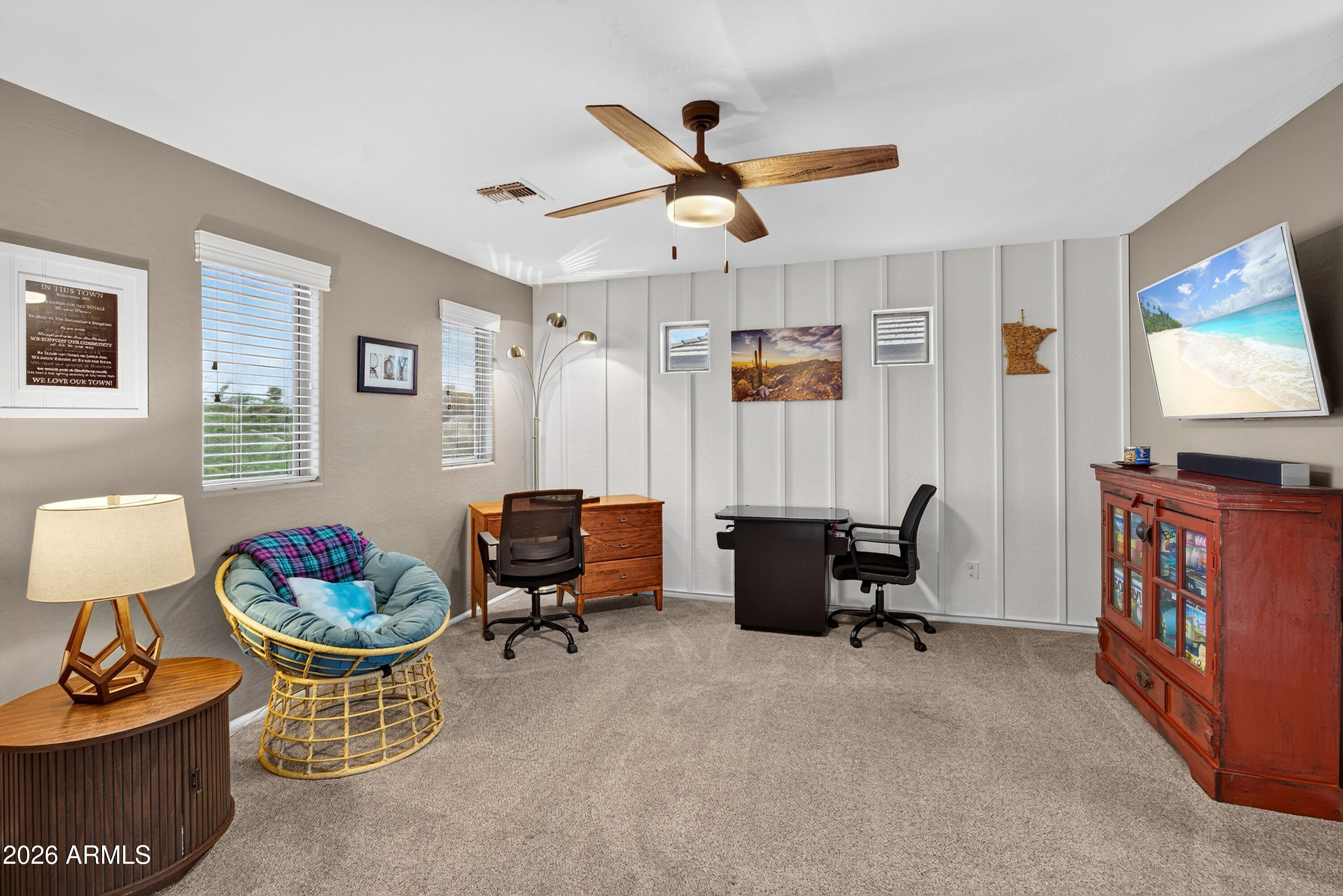 879 W HOLSTEIN Trail