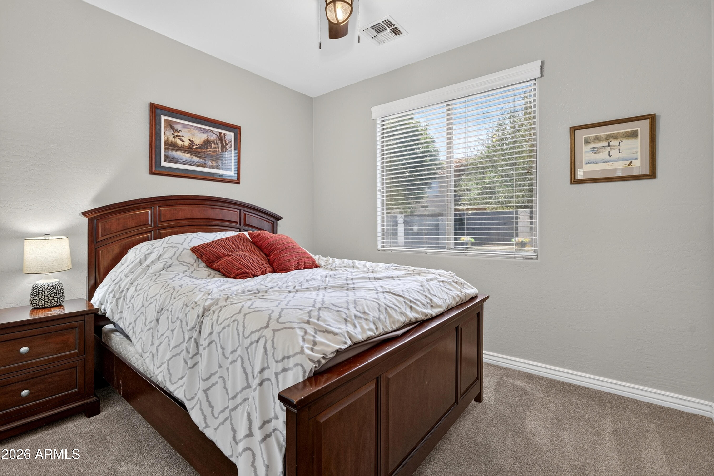 879 W HOLSTEIN Trail