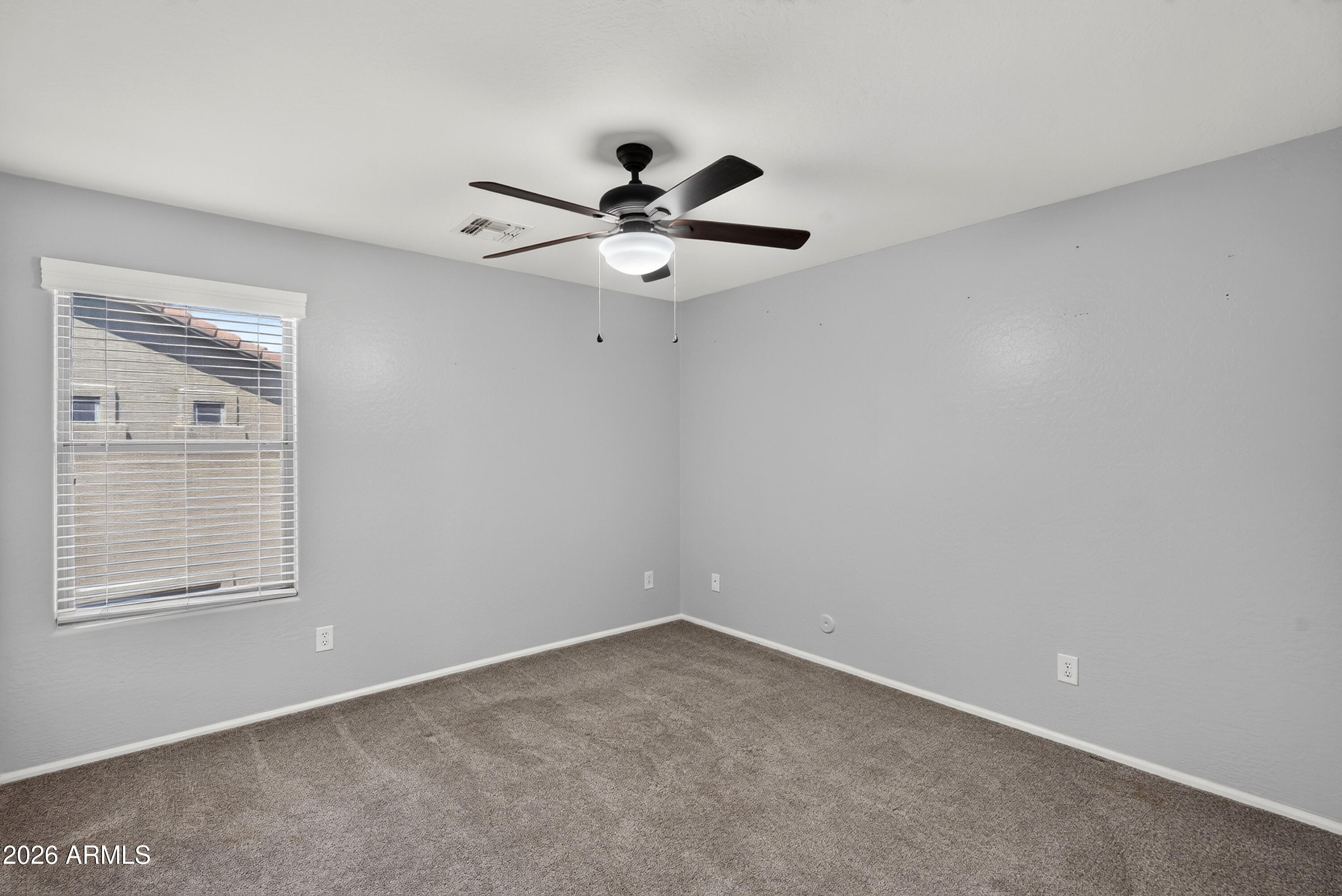 879 W HOLSTEIN Trail