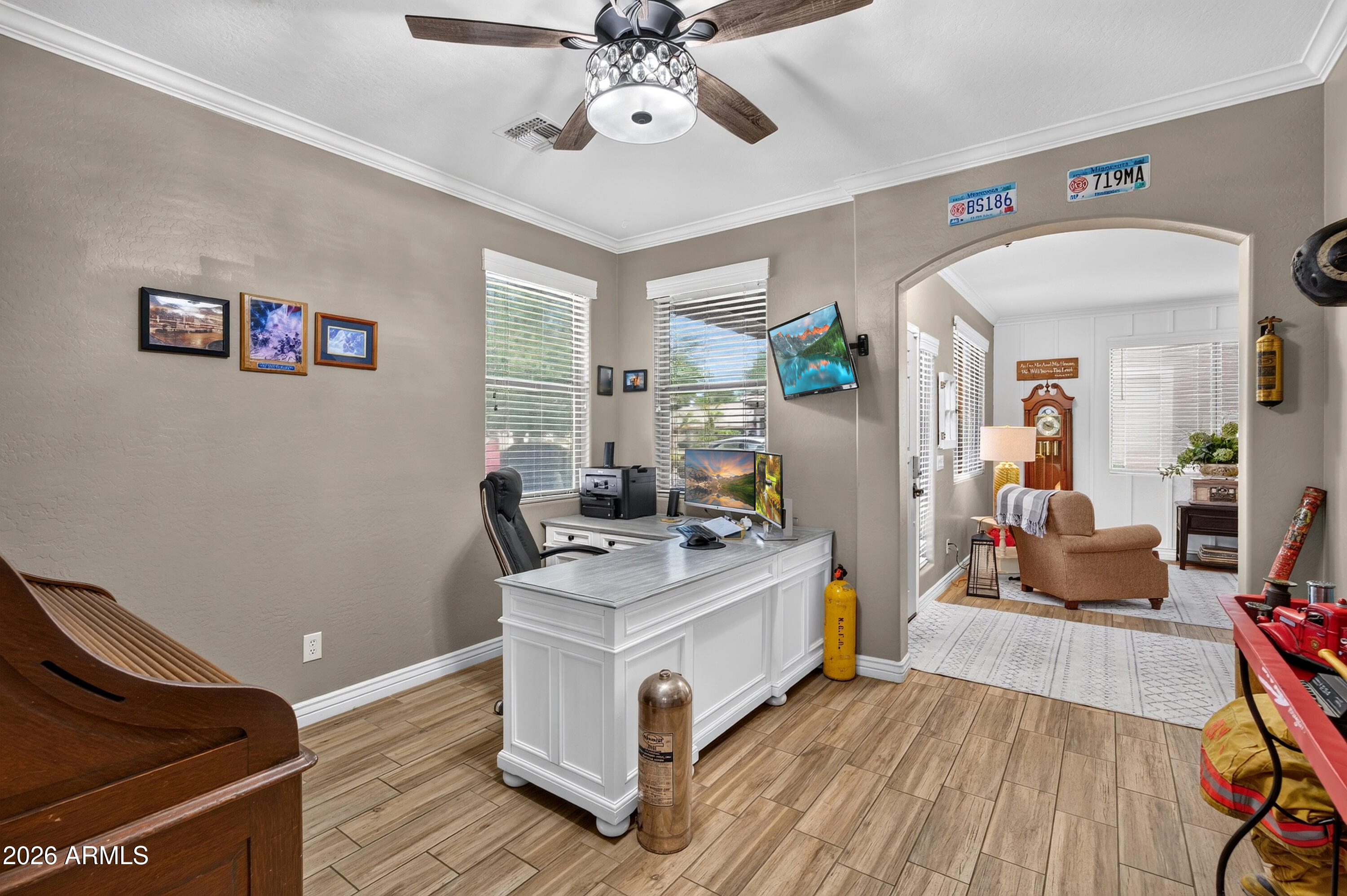 879 W HOLSTEIN Trail
