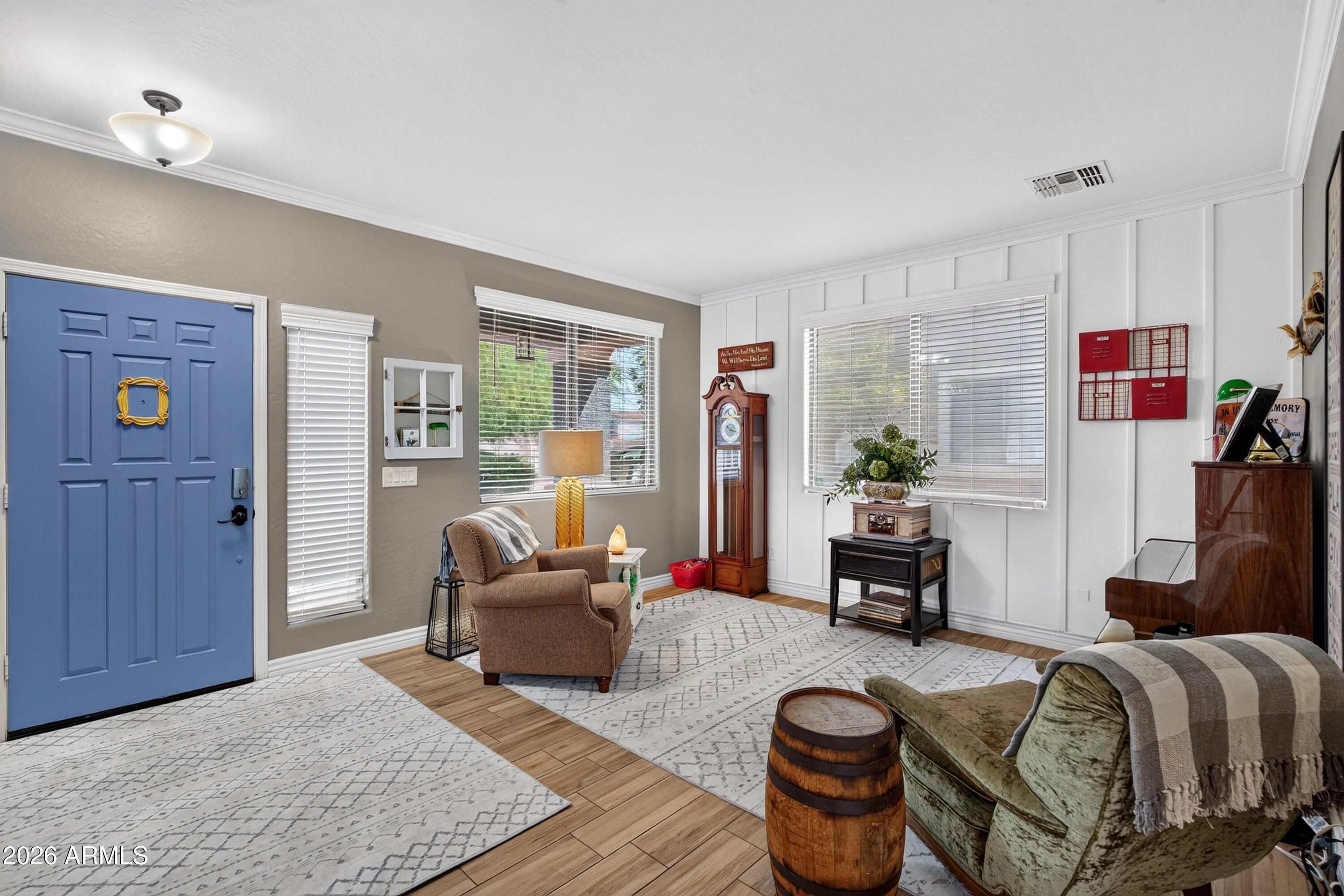 879 W HOLSTEIN Trail
