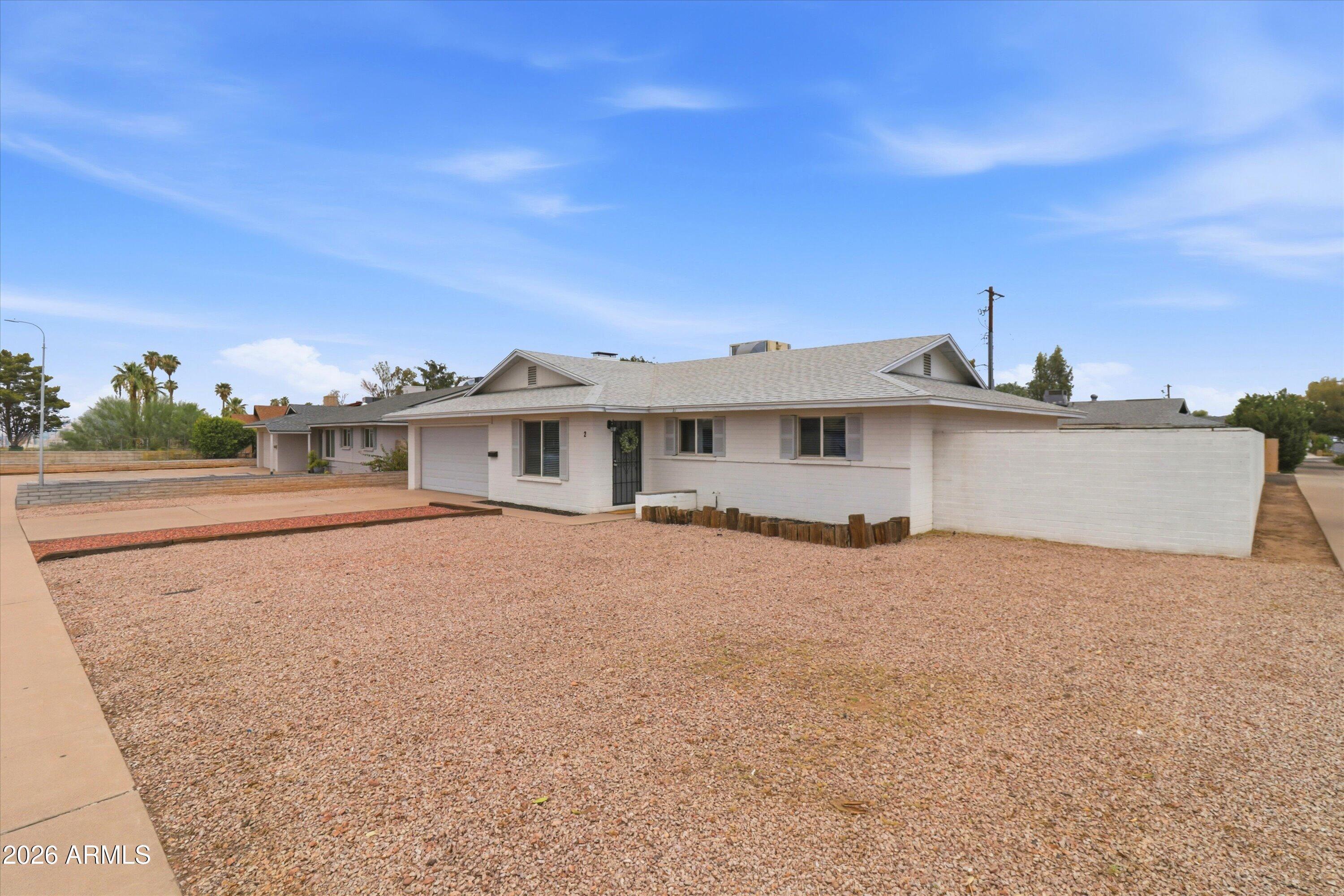 2 W FAIRMONT Drive