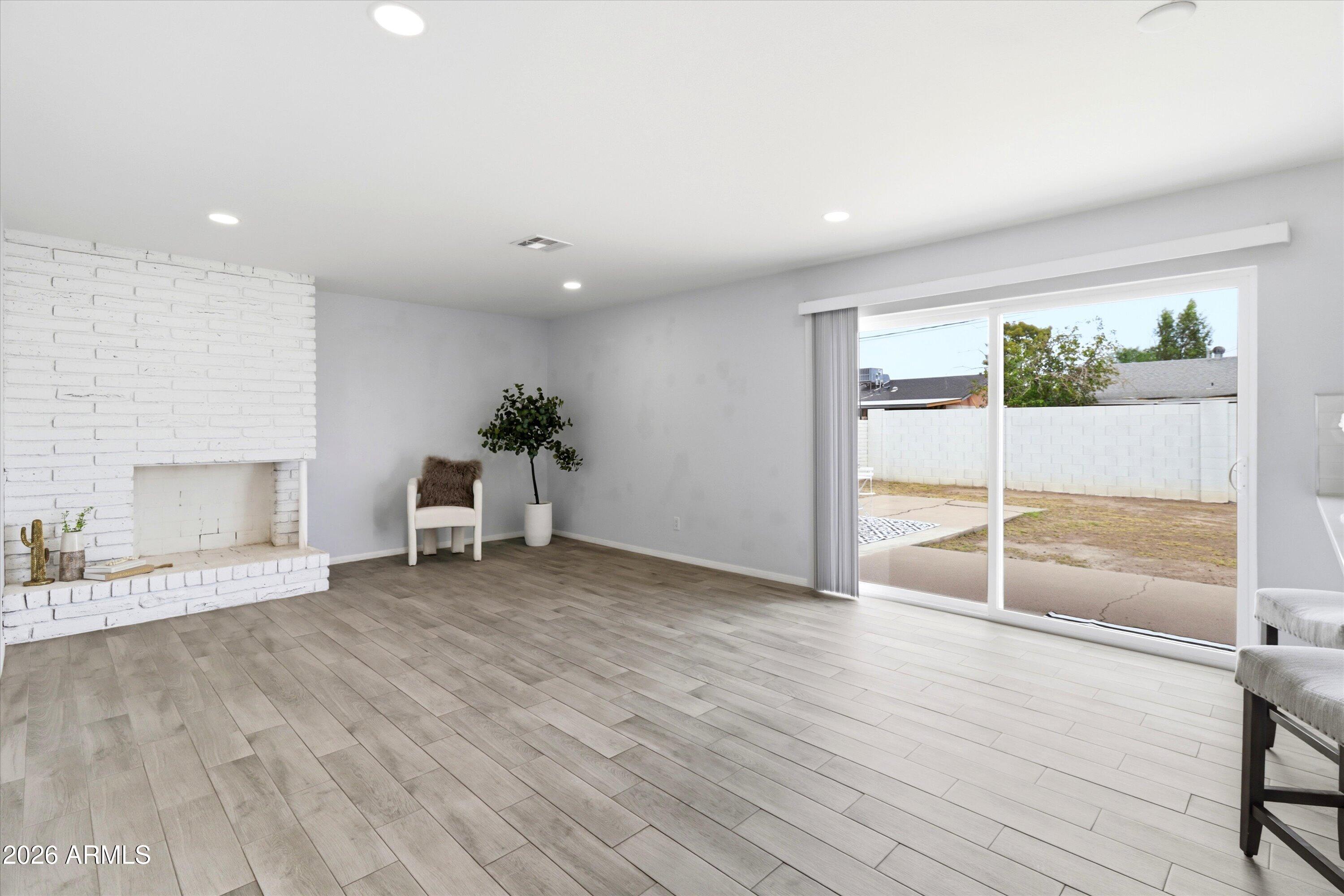 2 W FAIRMONT Drive