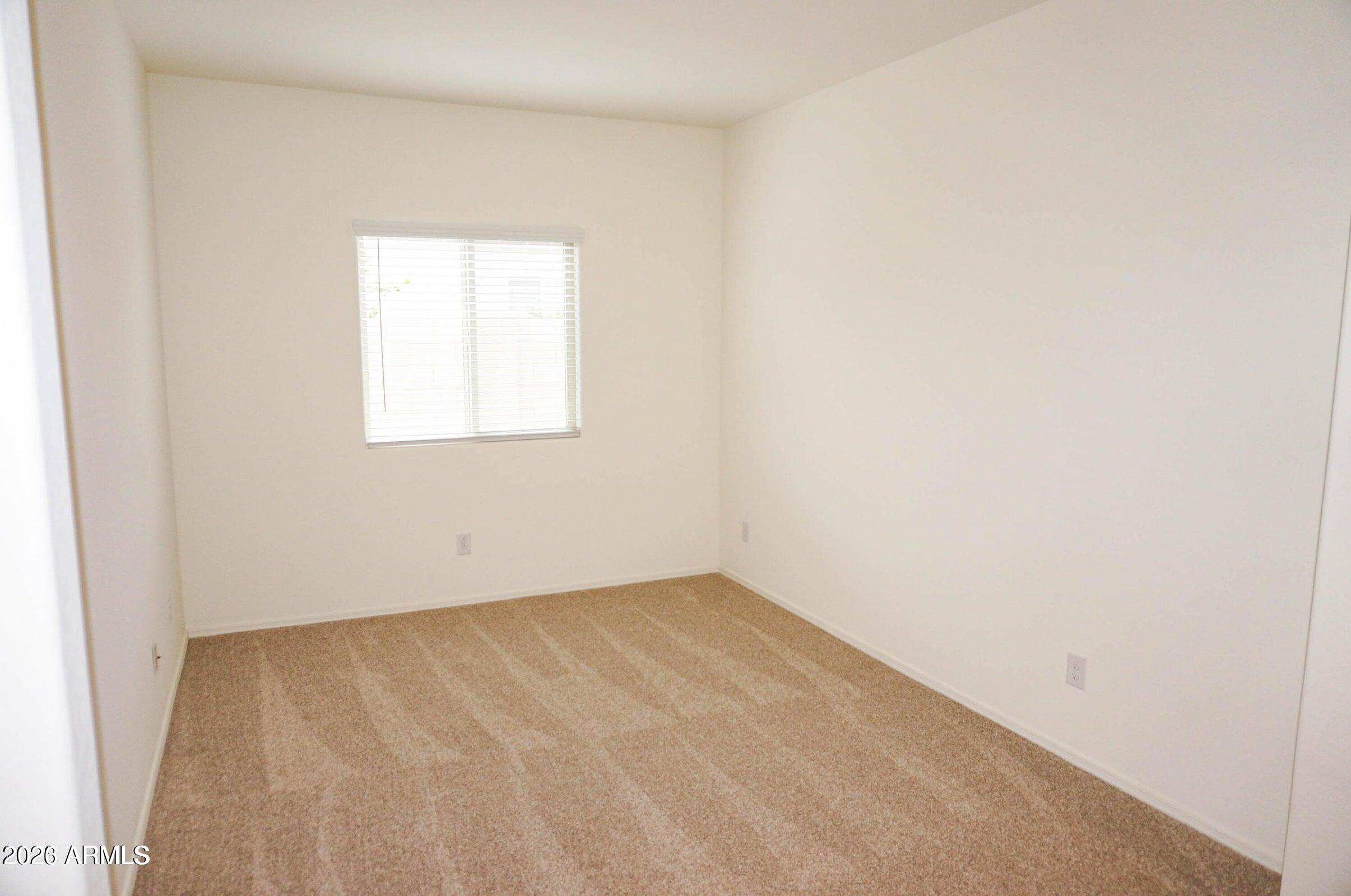 104 E MOONLIGHT Trail
