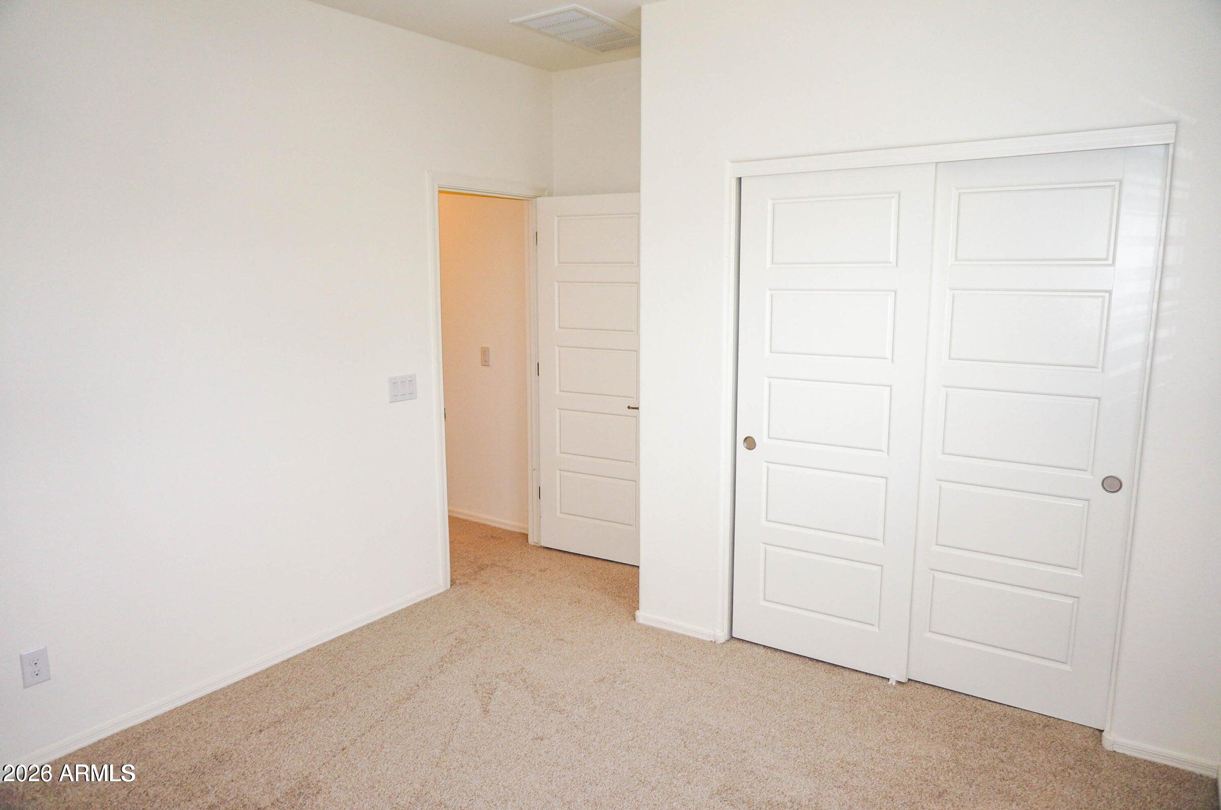 104 E MOONLIGHT Trail