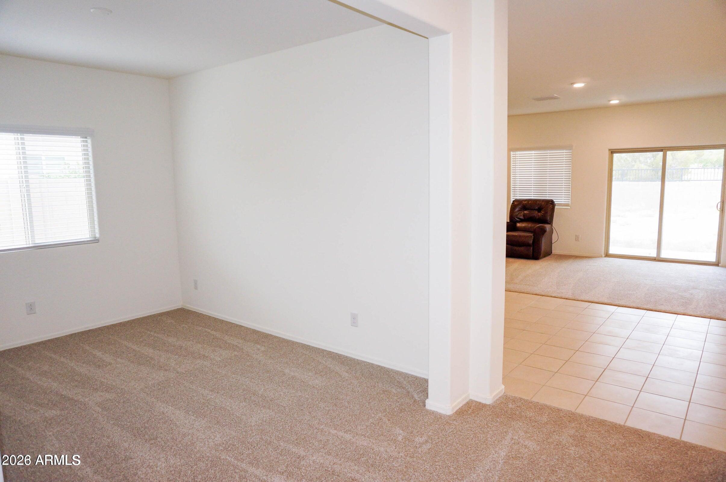 104 E MOONLIGHT Trail