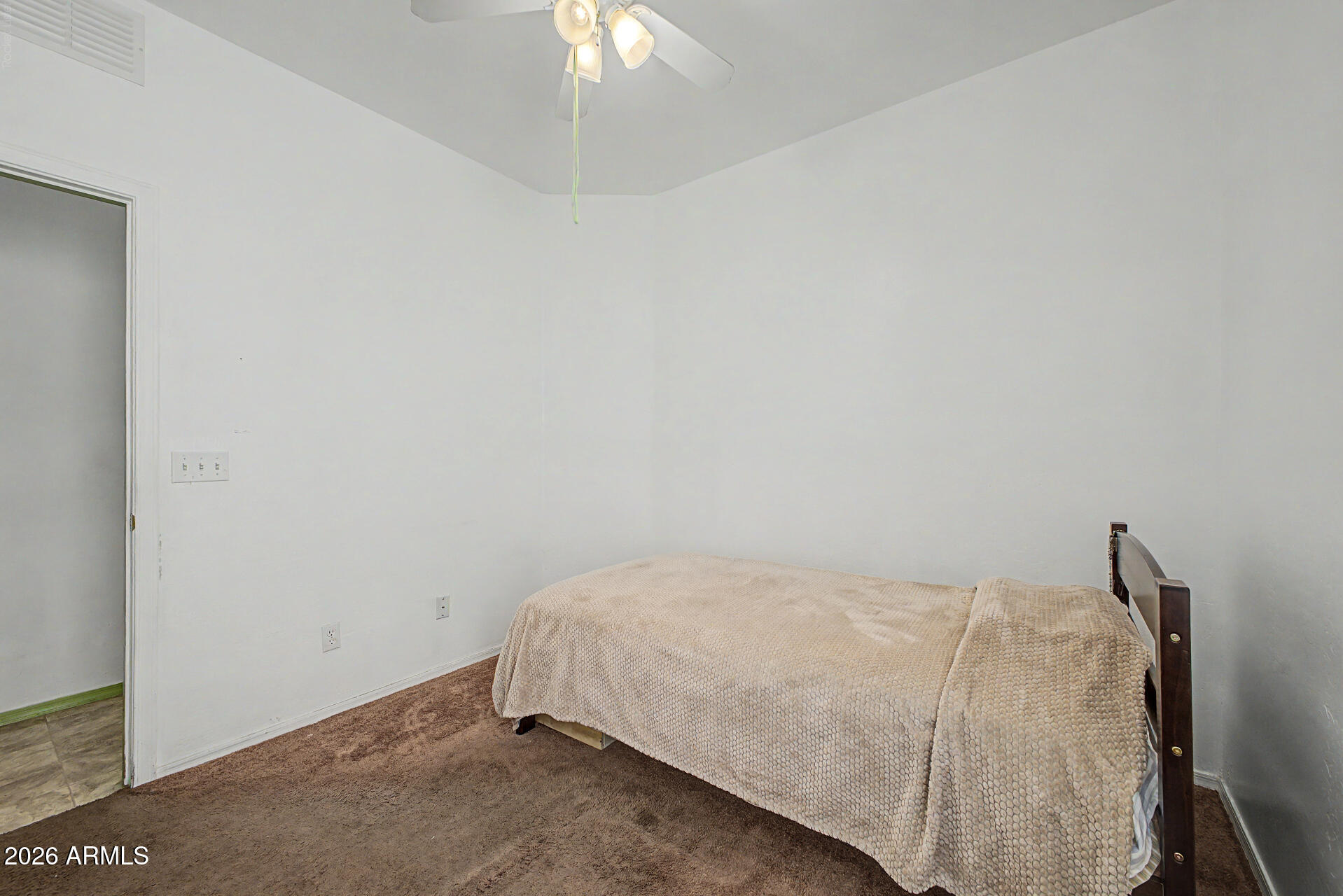 3922 S 100TH Glen