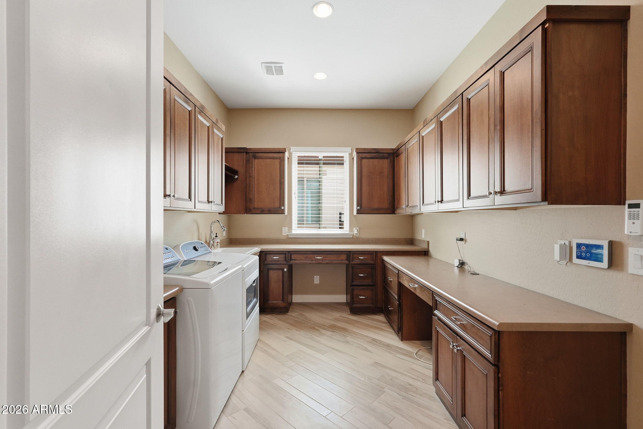 1474 E ELYSIAN Pass