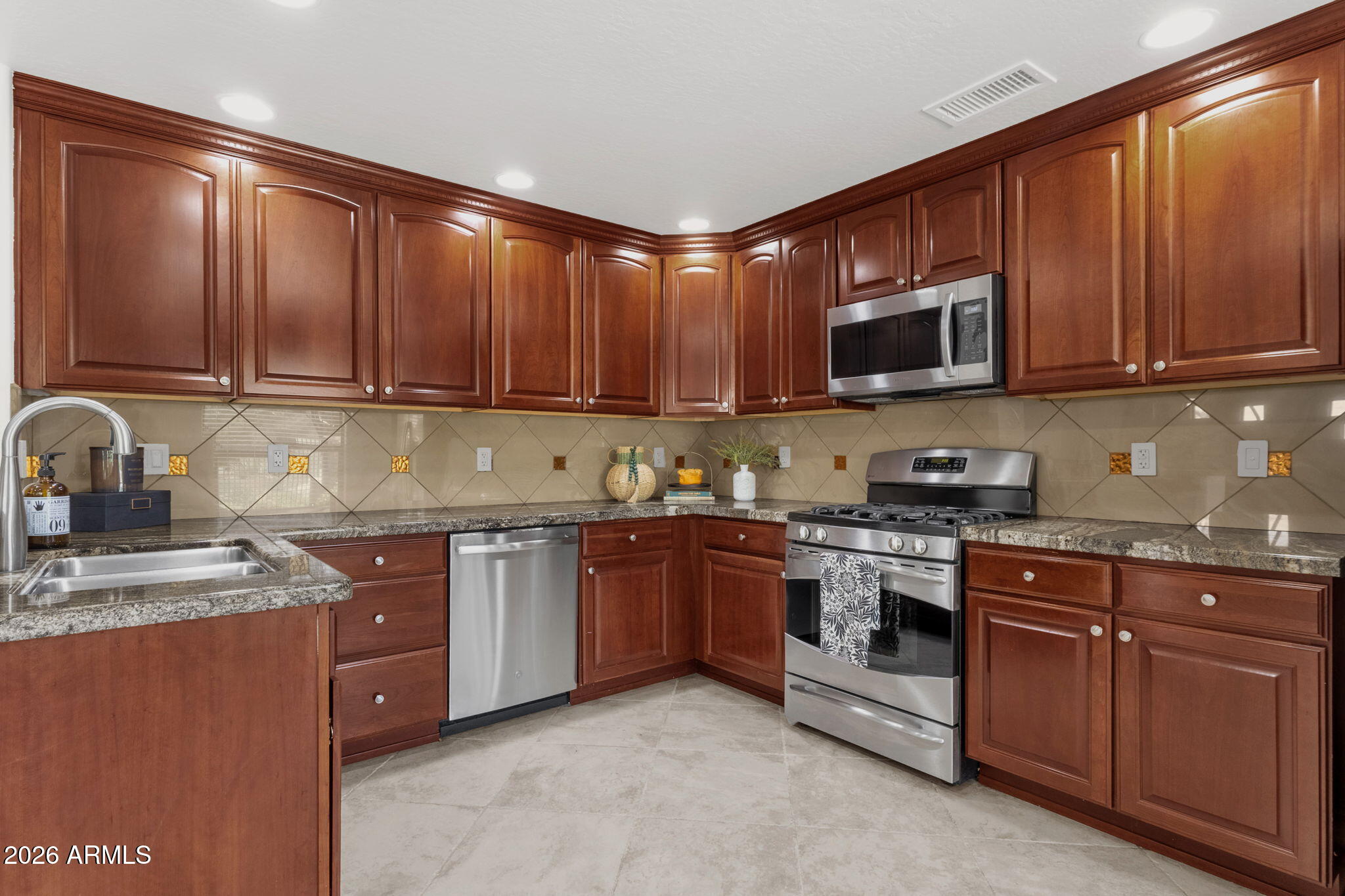 21320 N 56th Street 1116