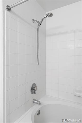 6013 Castlegate Drive Unit: D33