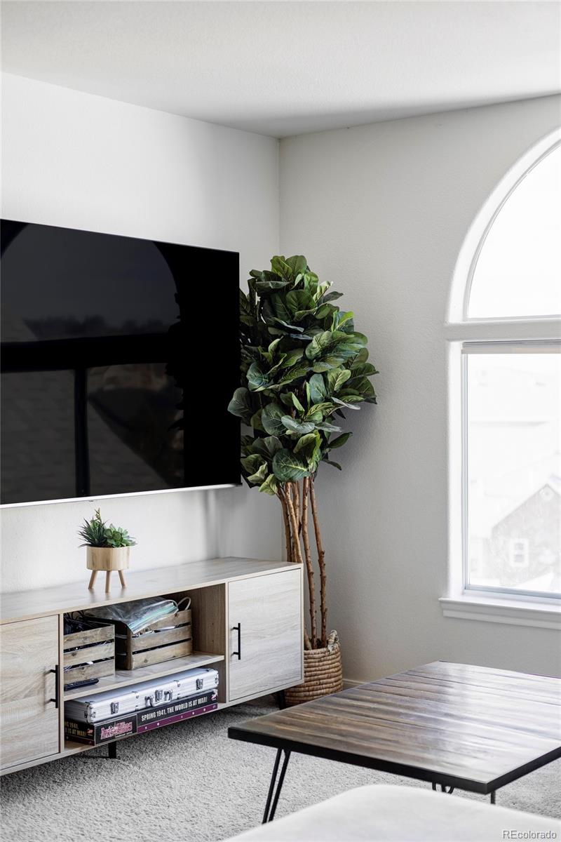 6013 Castlegate Drive Unit: D33