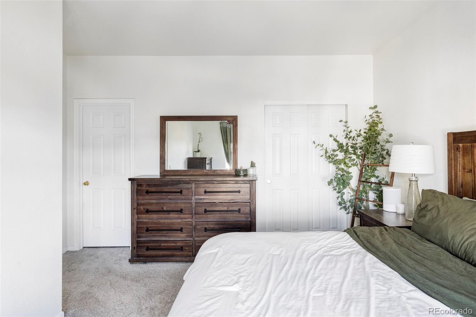6013 Castlegate Drive Unit: D33