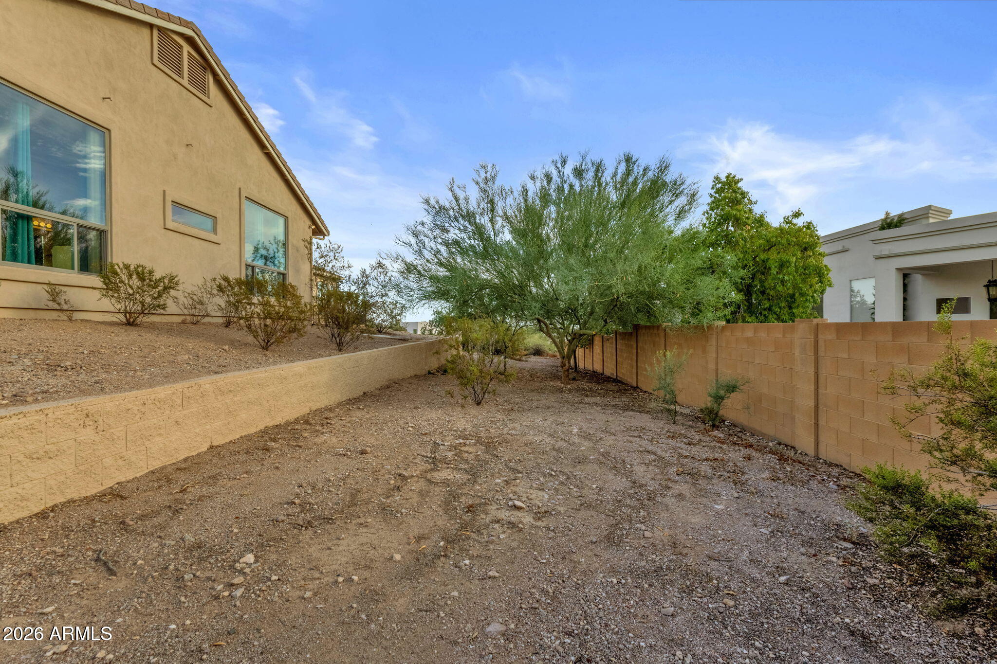 2564 N CHARLEBOIS Road