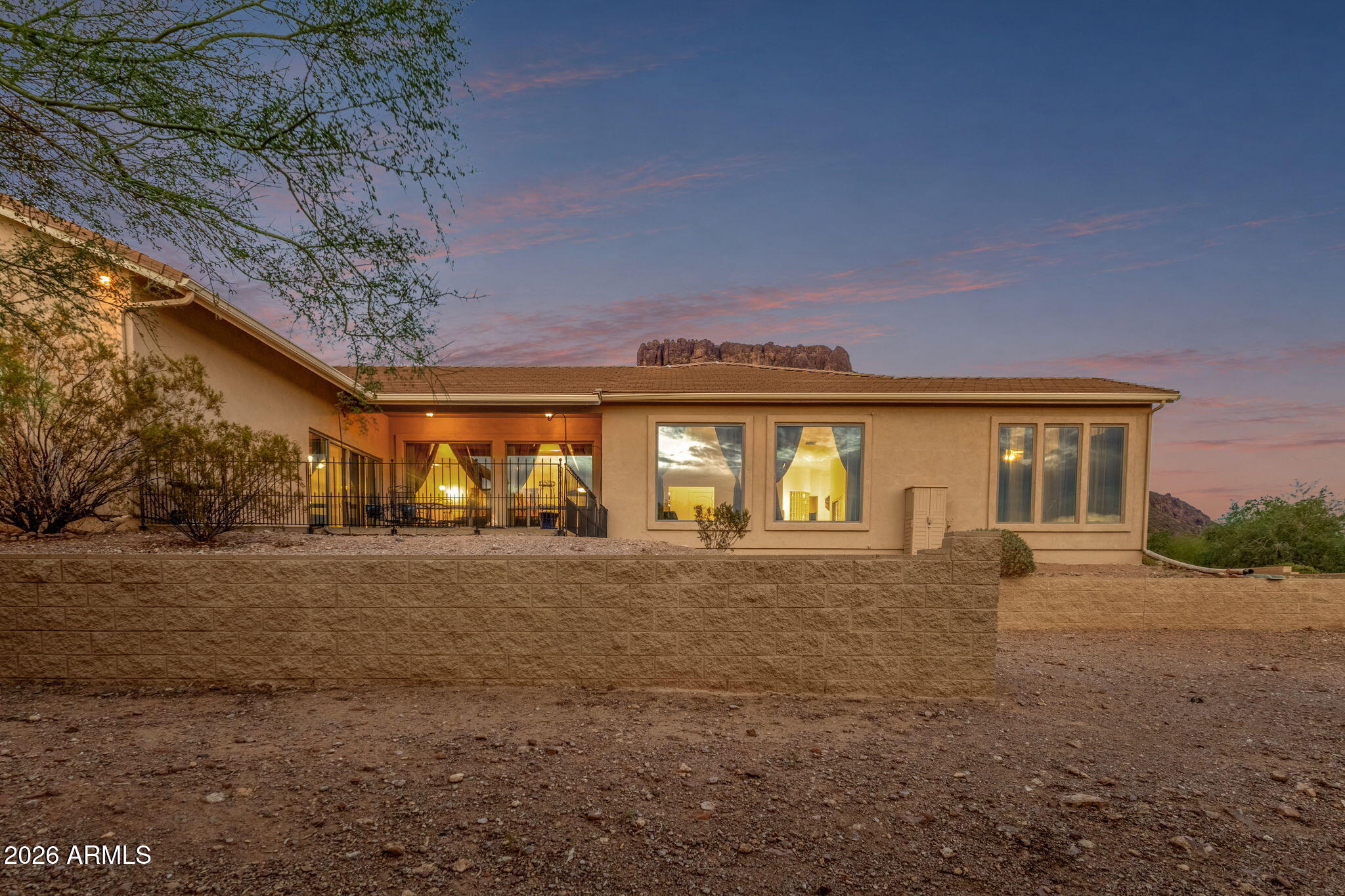 2564 N CHARLEBOIS Road