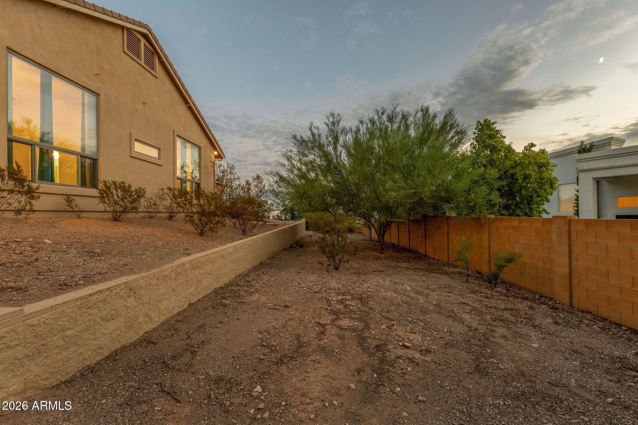 2564 N CHARLEBOIS Road