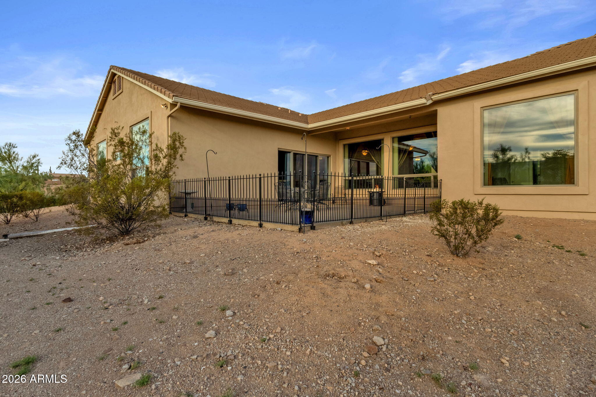 2564 N CHARLEBOIS Road