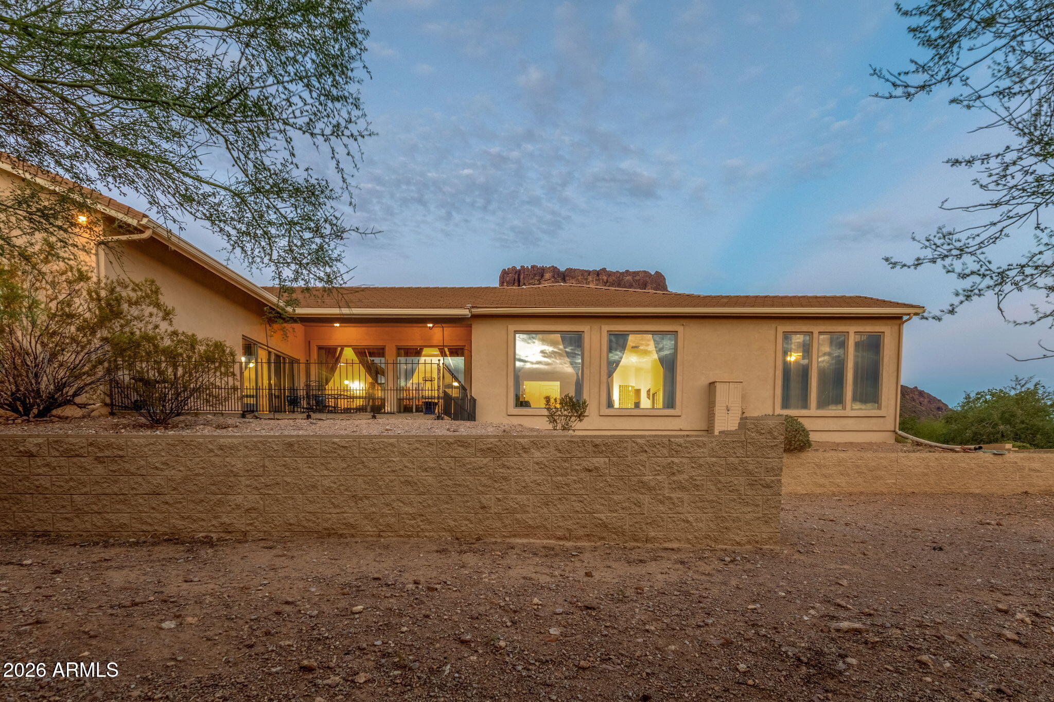 2564 N CHARLEBOIS Road