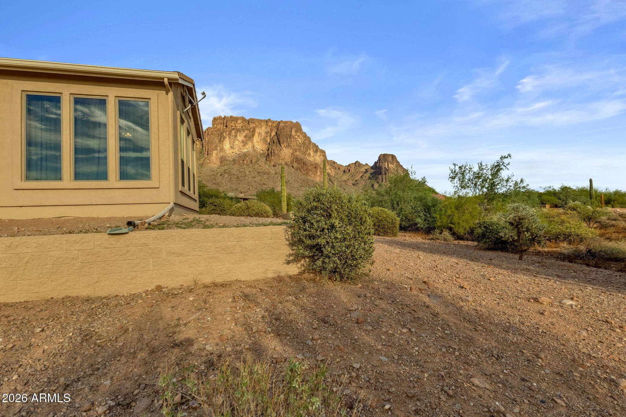 2564 N CHARLEBOIS Road