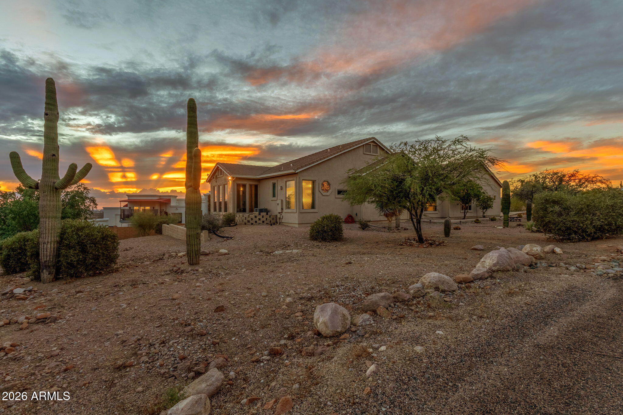 2564 N CHARLEBOIS Road