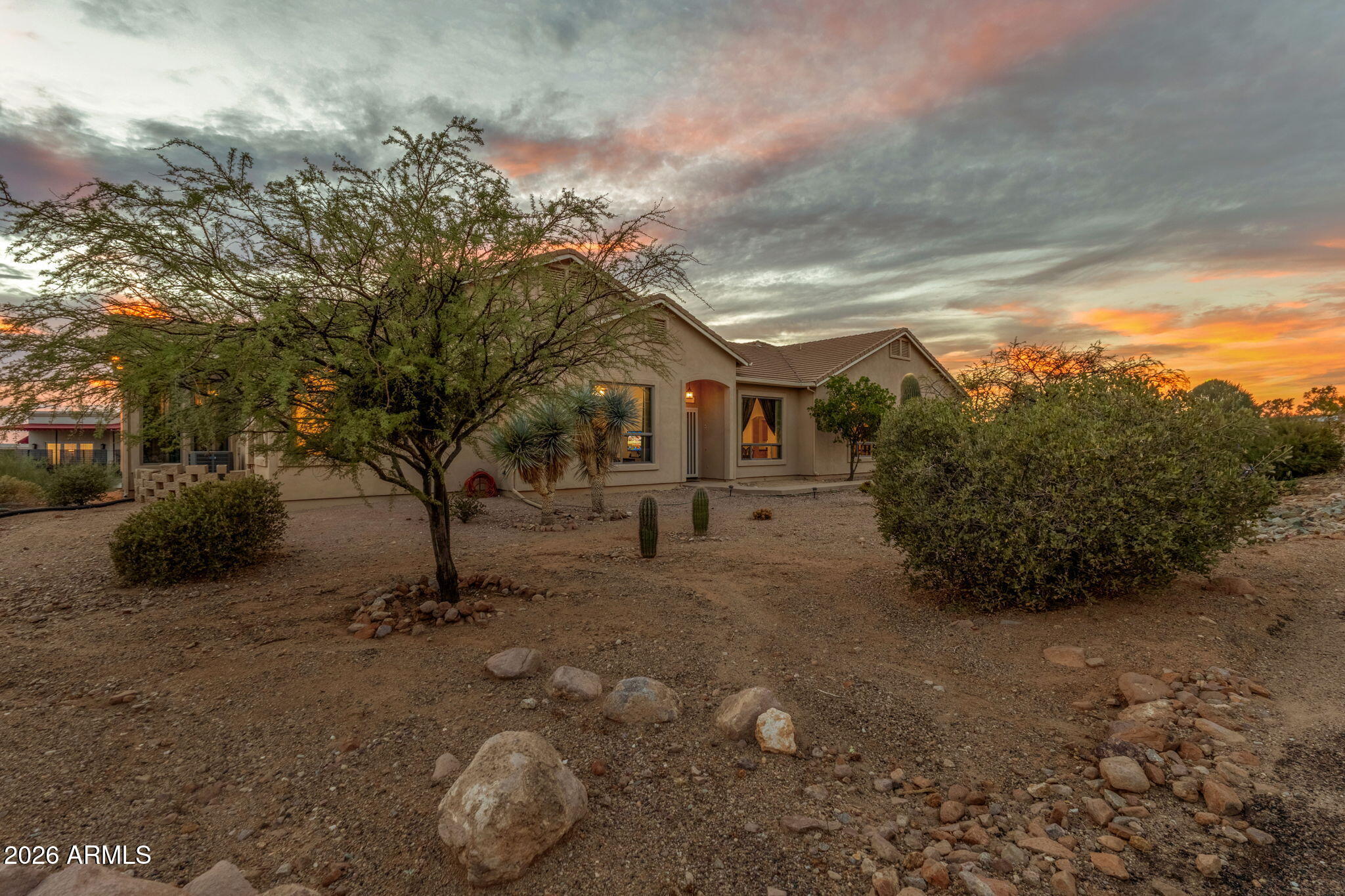2564 N CHARLEBOIS Road