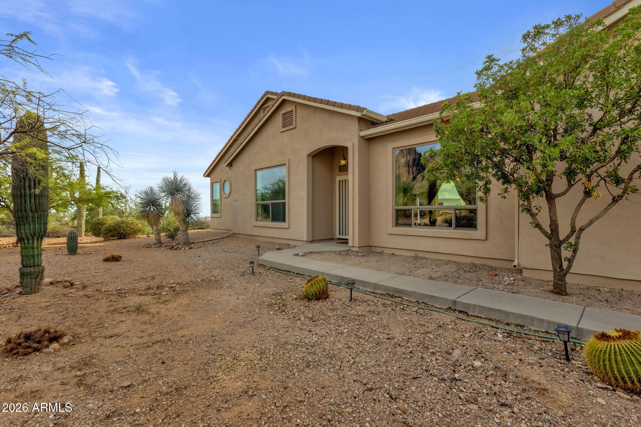 2564 N CHARLEBOIS Road