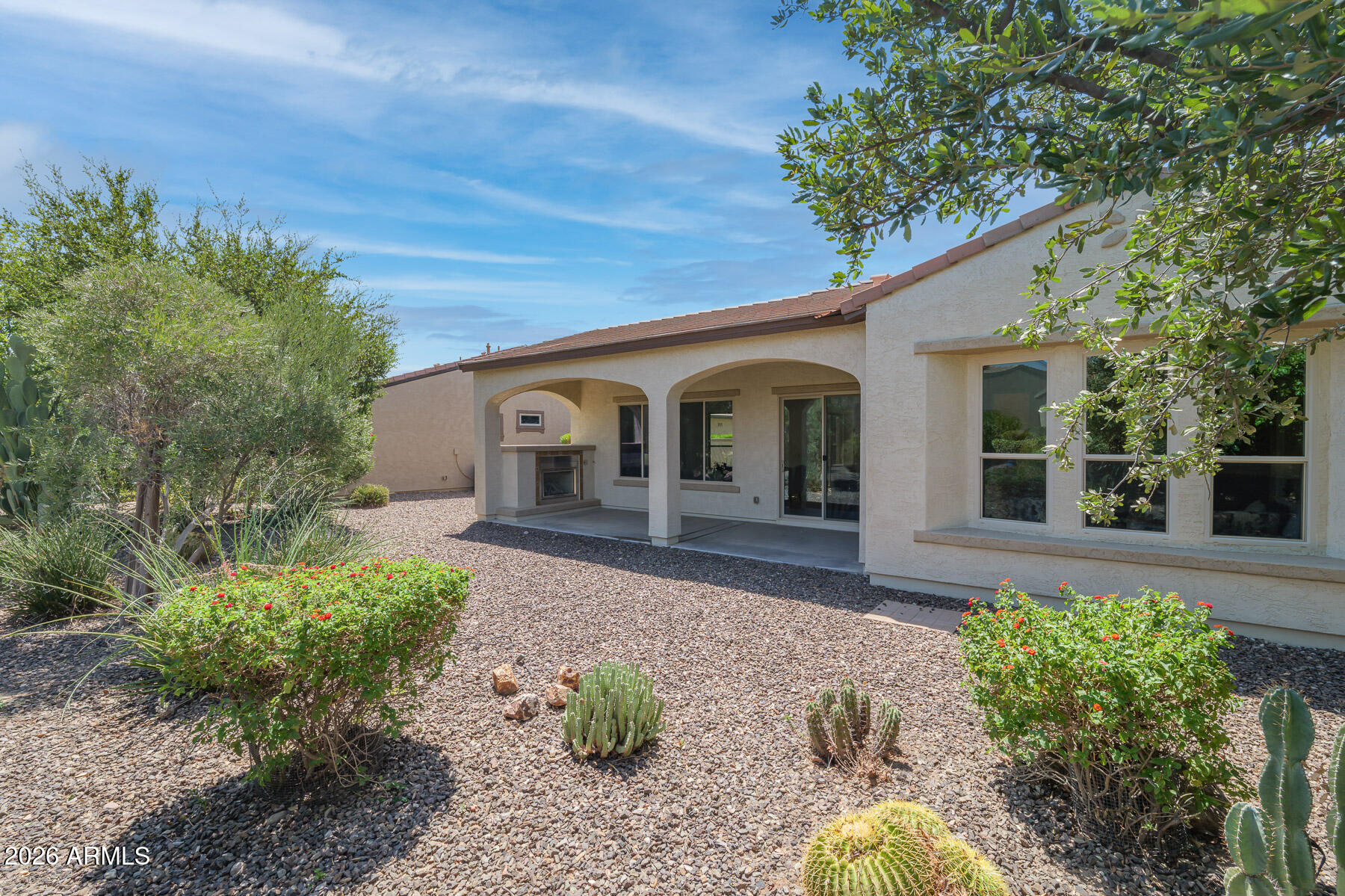 882 E LADDOOS Avenue